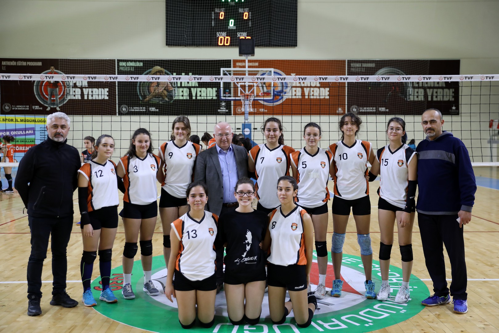 “Kendileri Küçük Başarıları Büyük” Menteşe Belediyespor’un kızlar voleybol takımı hafta