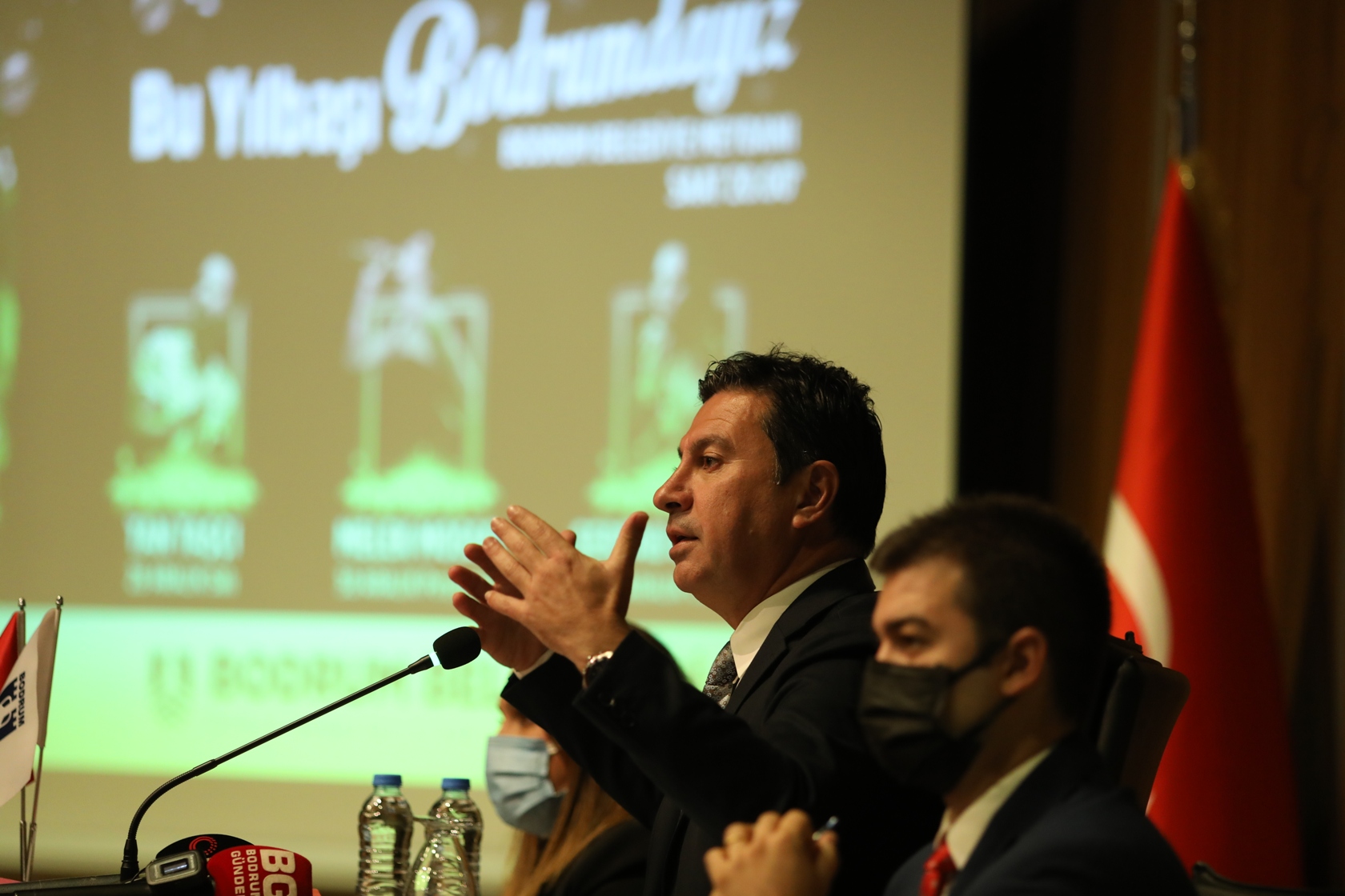 ‘’BODRUM SOKAKLARI IŞIL IŞIL OLACAK’’ 3 ana meydanda; Kumbahçe Meydanı’nda,