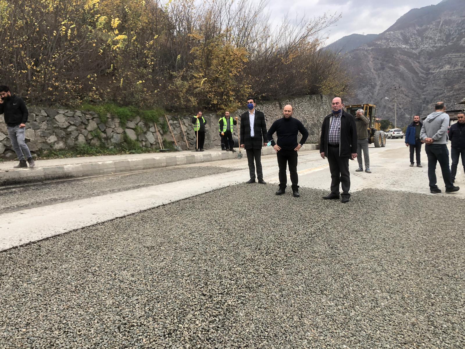 Artvin Belediyesi, Miralay Şükrü Bey Caddesinde, doğalgaz ve kanalizasyon alt