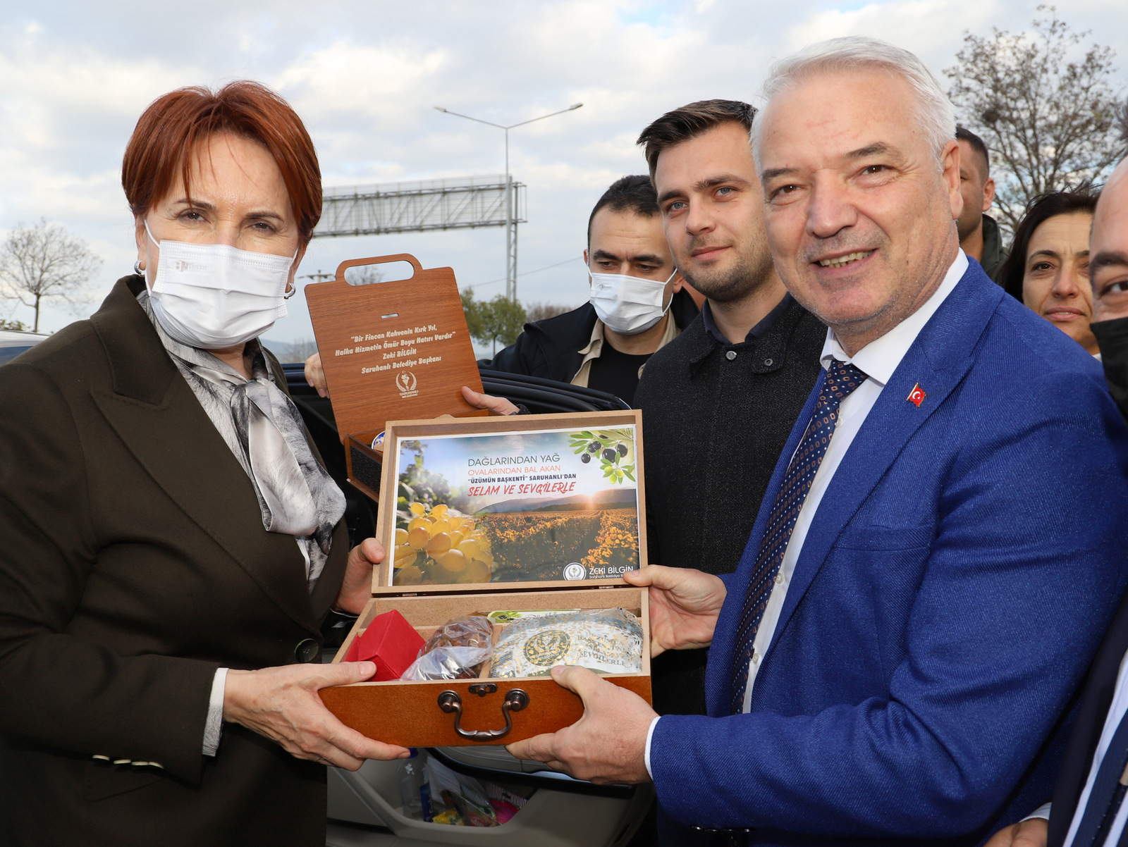 Saruhanlı Belediye Başkanı Zeki Bilgin, bir dizi ziyaret için Manisa’da