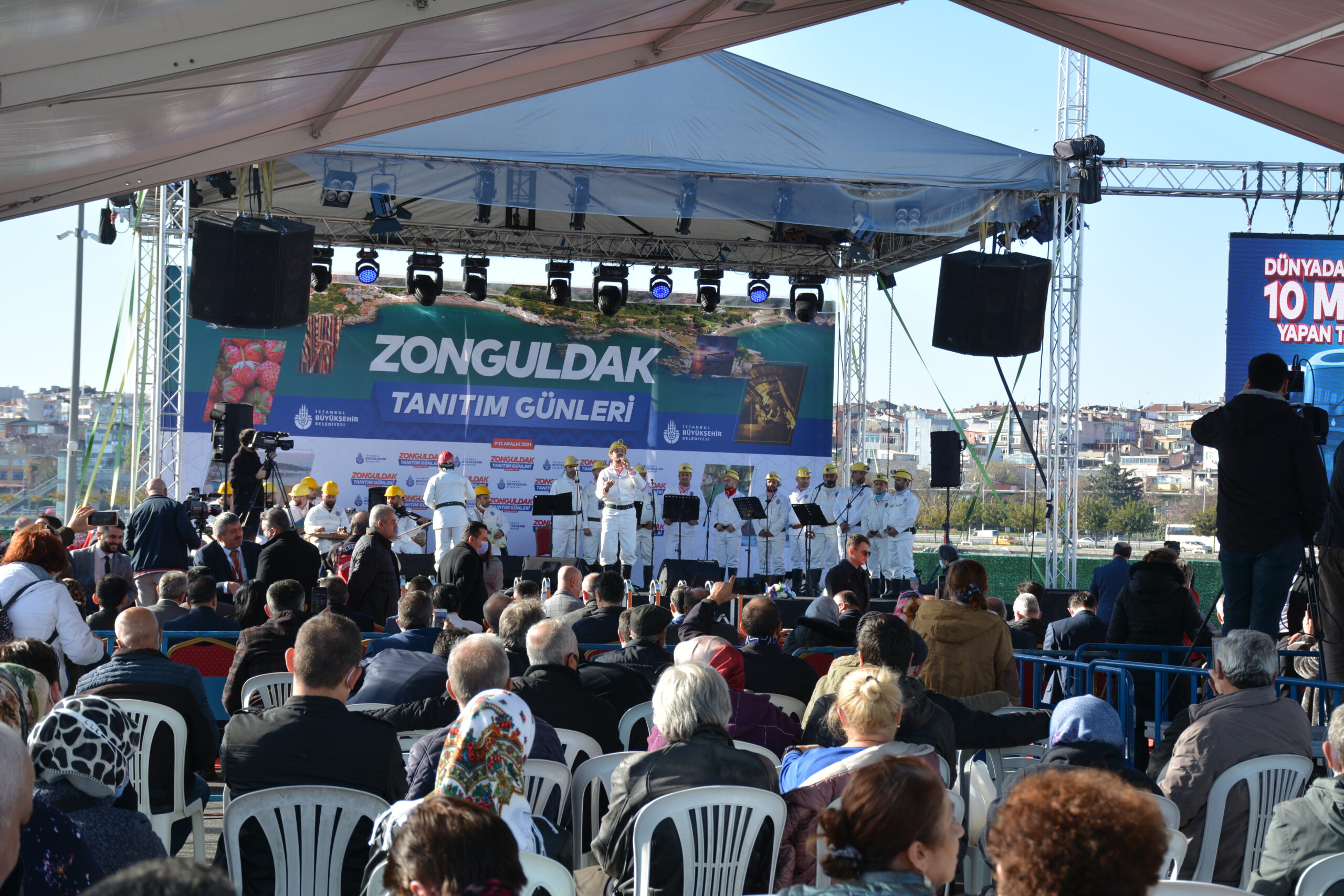 Zonguldak Valiliği öncülüğünde, Zonguldak Dernekleri Federasyonu (ZONDEF) tarafından İstanbul Yenikapı’da