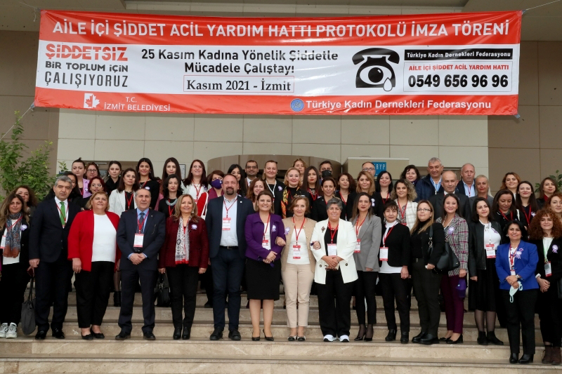 Muratpaşa Belediyesi, Türkiye Kadın Dernekleri Federasyonu’yla (TKDF) ‘Aile İçi Şiddet