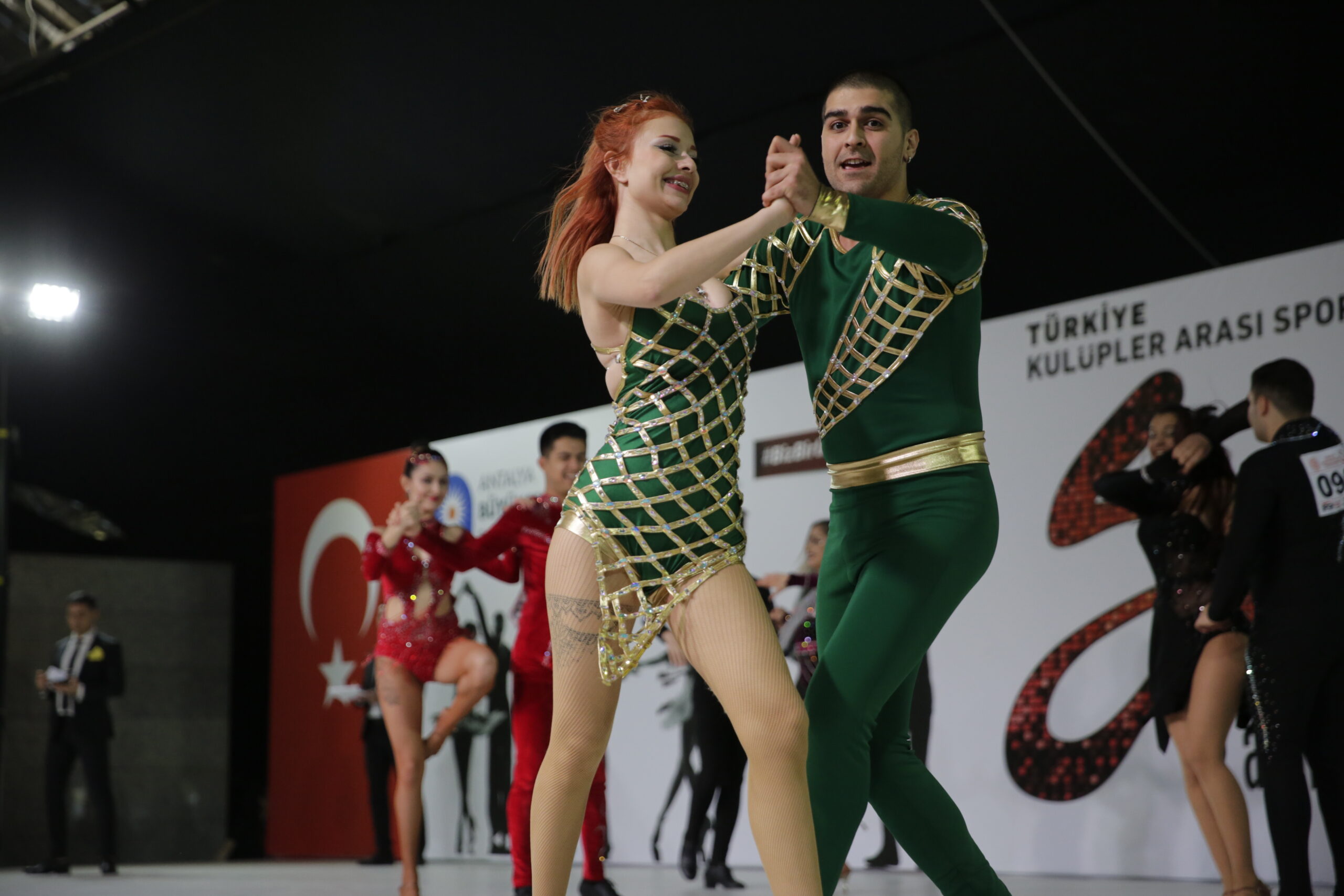 2021-2022 Sportif Salsa Liginin birinci etabı Antalya Büyükşehir Belediyesi’nin desteğiyle