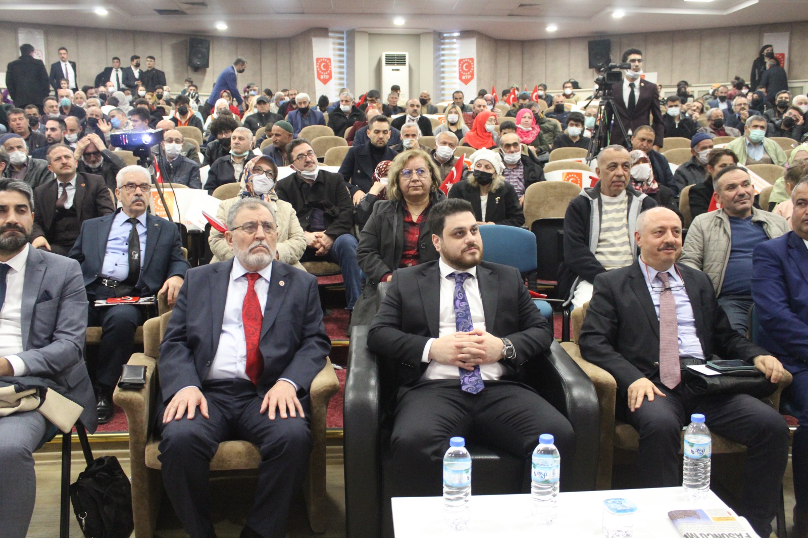 BTP Lideri Hüseyin Baş; Bu takıma bir tane genç on