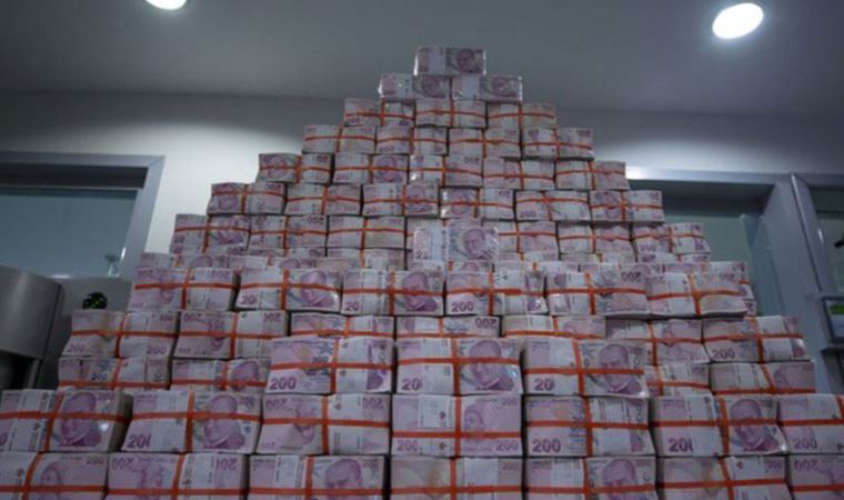 Türk Lirası’ndaki sert düşüş dünya basının gündeminde Türk Lirası’nın haftanın ilk işlem gününde düşüşe devam devam ederek