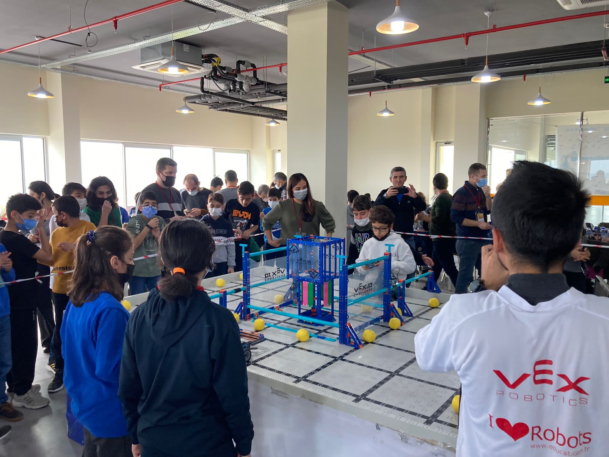 Mersin Büyükşehir Belediyesi Kadın ve Aile Hizmetleri Dairesi’ne bağlı olarak