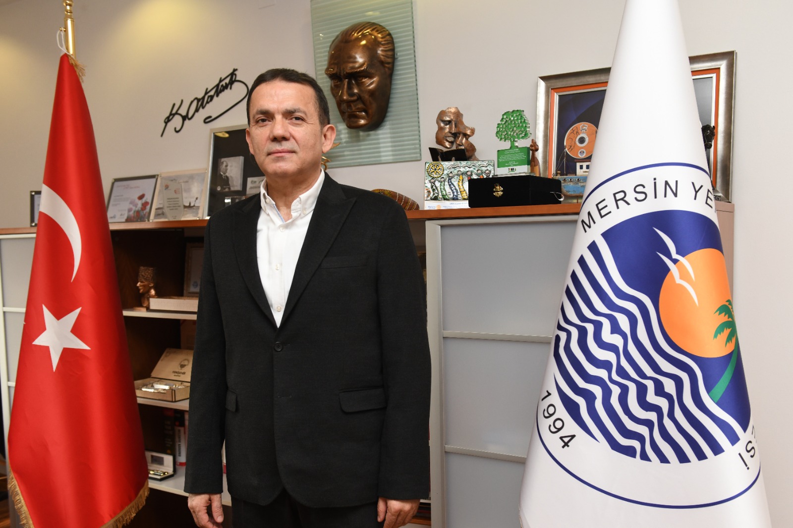 Mersin Yenişehir Belediye Başkanı Abdullah Özyiğit, yayımladığı videolu mesajla 2022