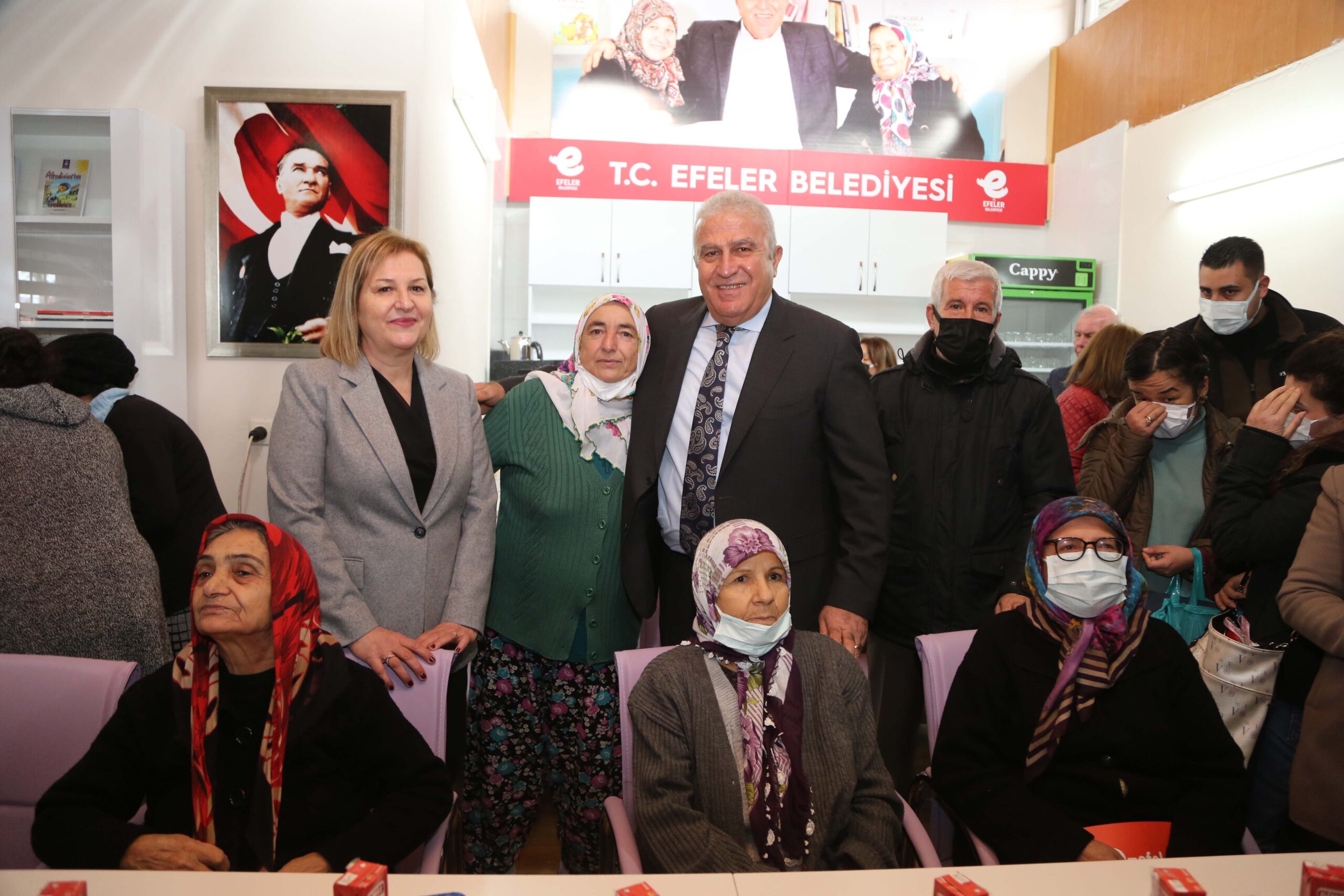 Efeler’de farklı alanlarda her ay iki açılış gerçekleştiren ve yaptığı