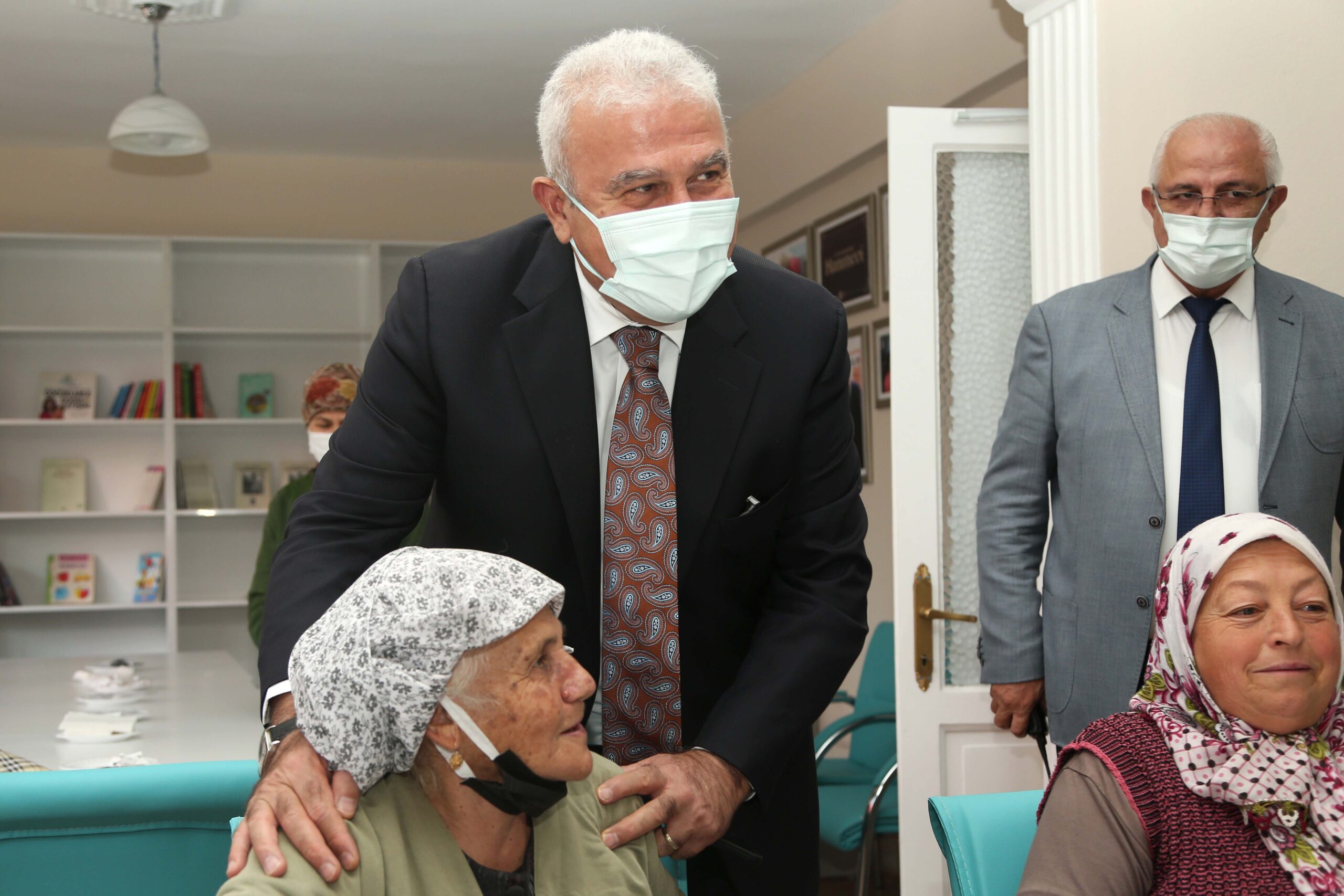 Efeler Belediye Başkanı Mehmet Fatih Atay, ilçeye ikinci Hanımevi’ni kazandırıyor.
