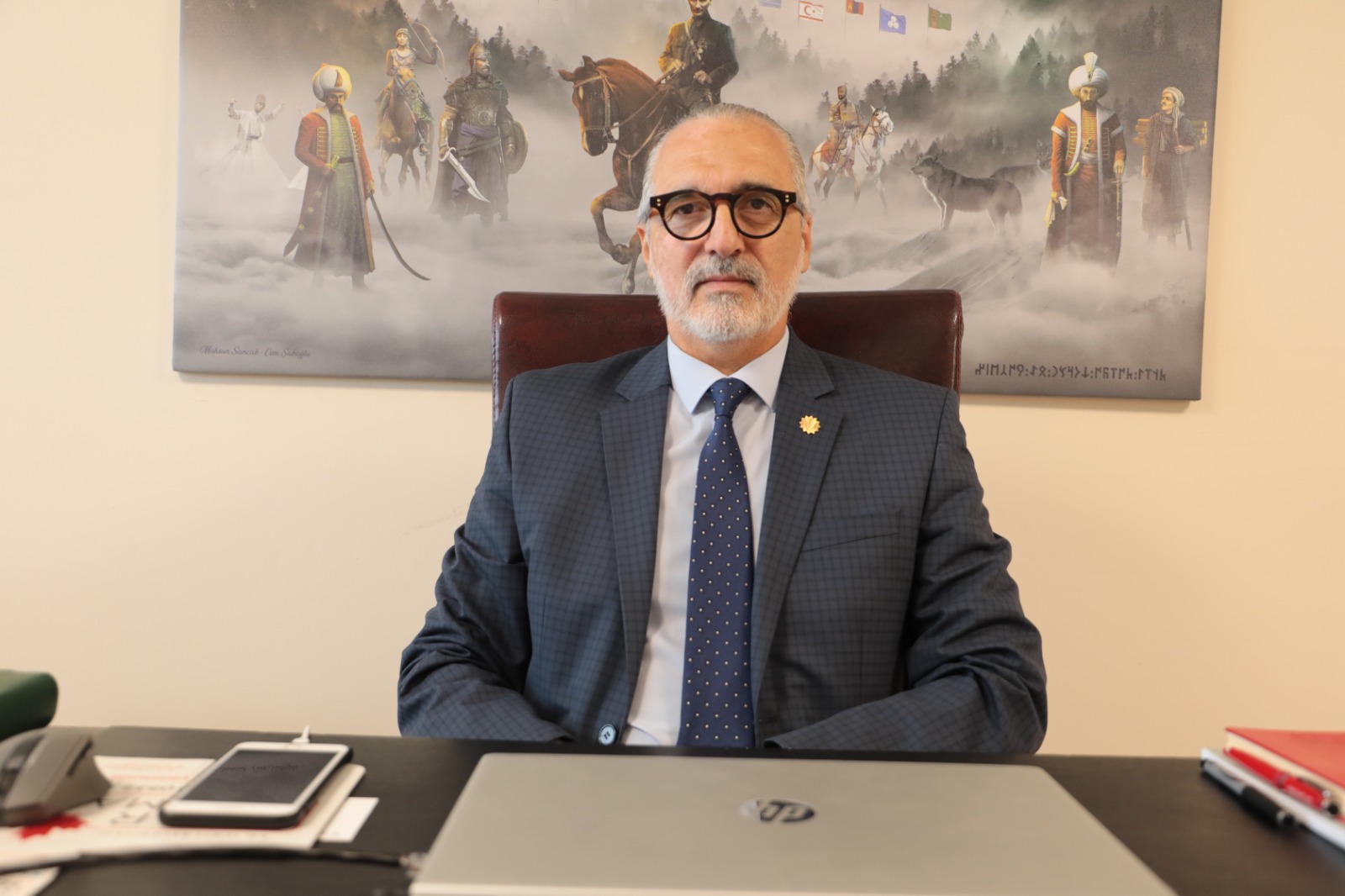 ocaeli Büyükşehir Belediyesi Yürüyüş Yolunda bulunan İzmit Belediyesine ait Megaboardlarımızı