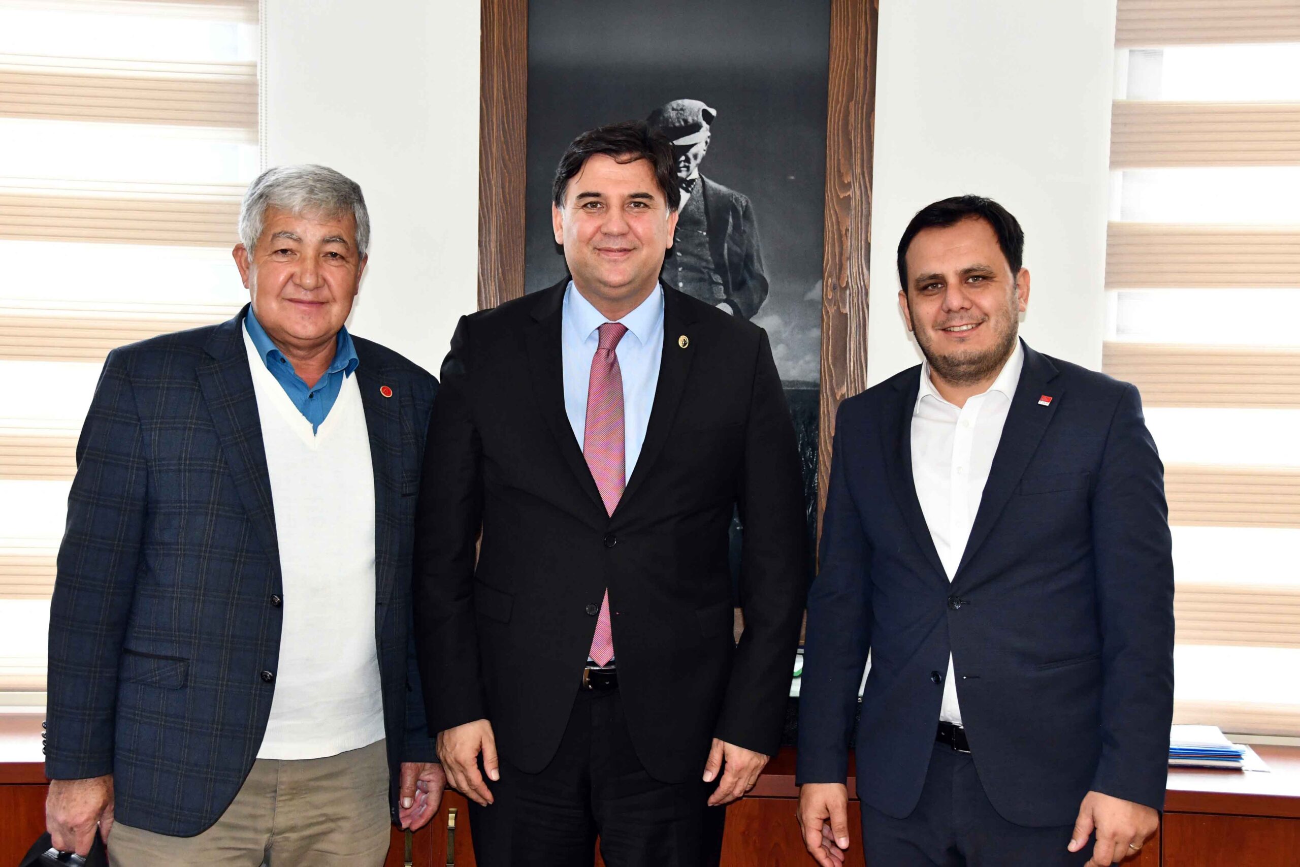 CHP Dalaman’dan Karaca’ya ziyaret Cumhuriyet Halk Partisi Dalaman İlçe Başkanı Sezer Durmuş, Fethiye BelediyeBaşkanı