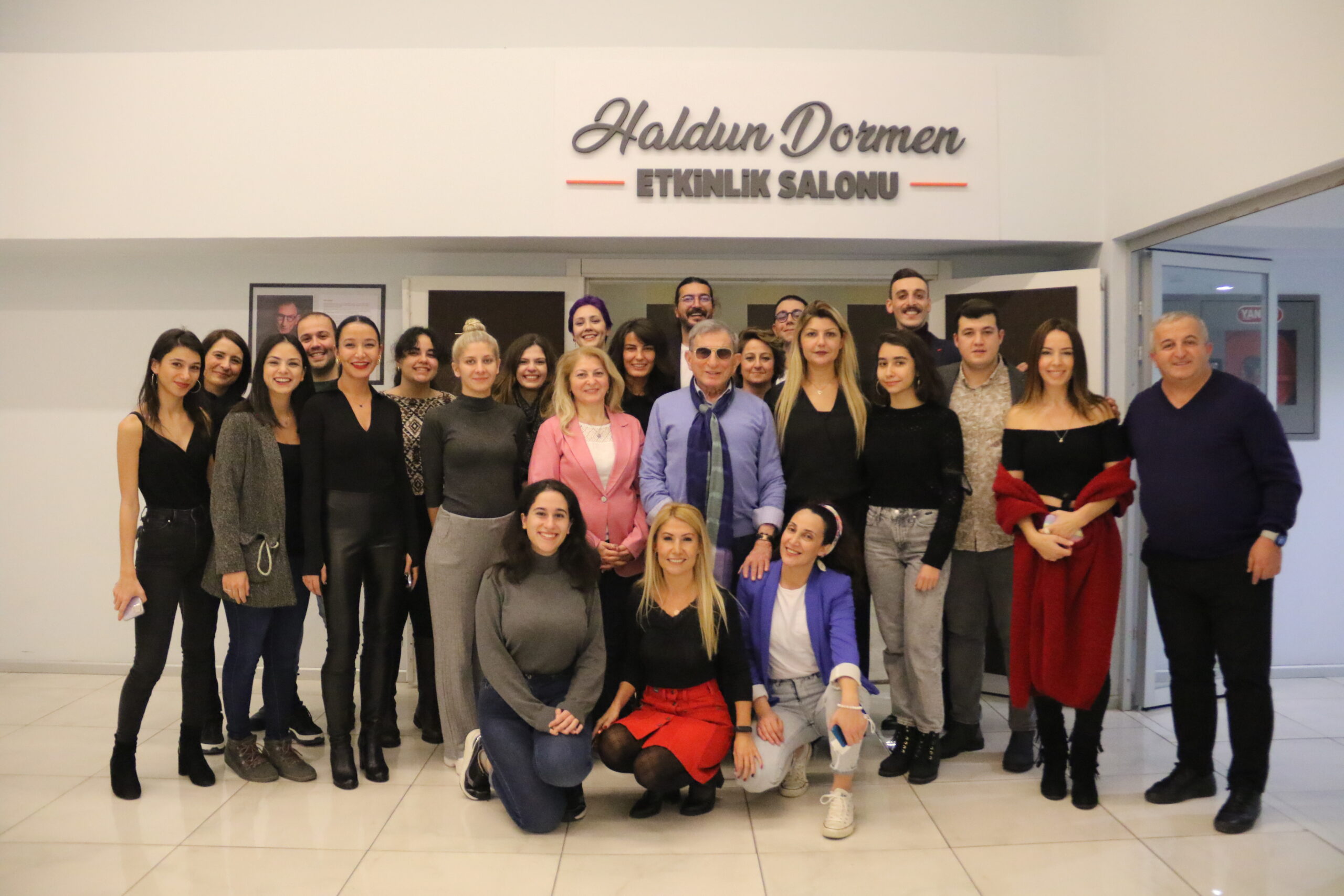 Ataşehir Belediyesi sanat hayatında 70 yılı deviren usta sanatçı Haldun