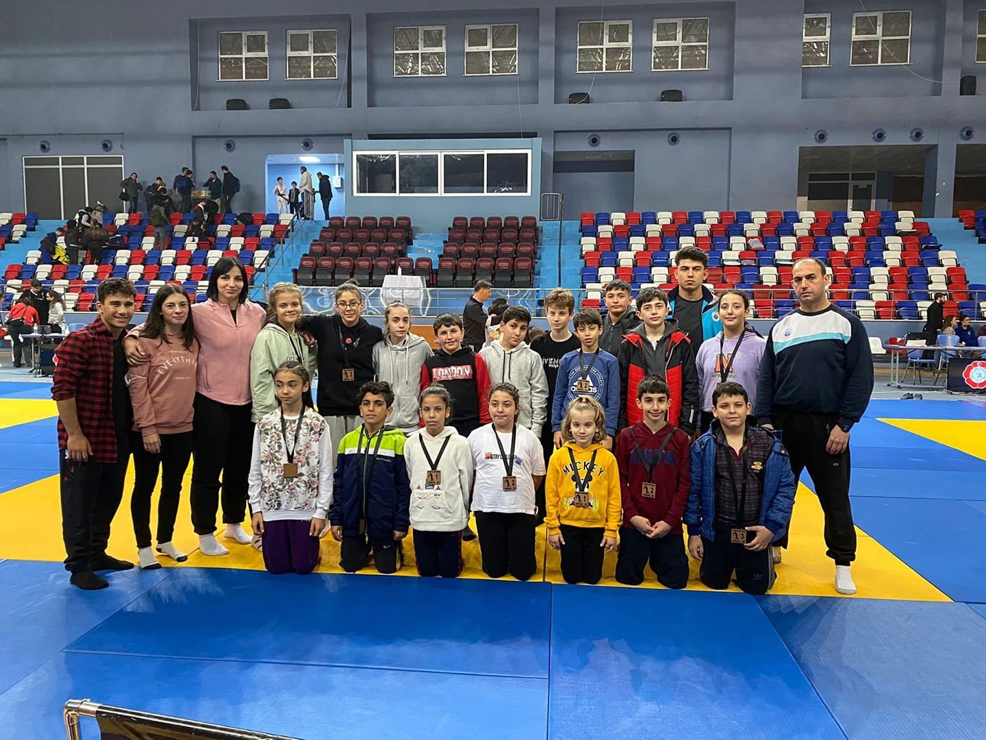 Gemlik Belediyespor’un minik judocuları Zonguldak’ta gerçekleştirilen Madenciler Judo Turnuvası’ndan çok