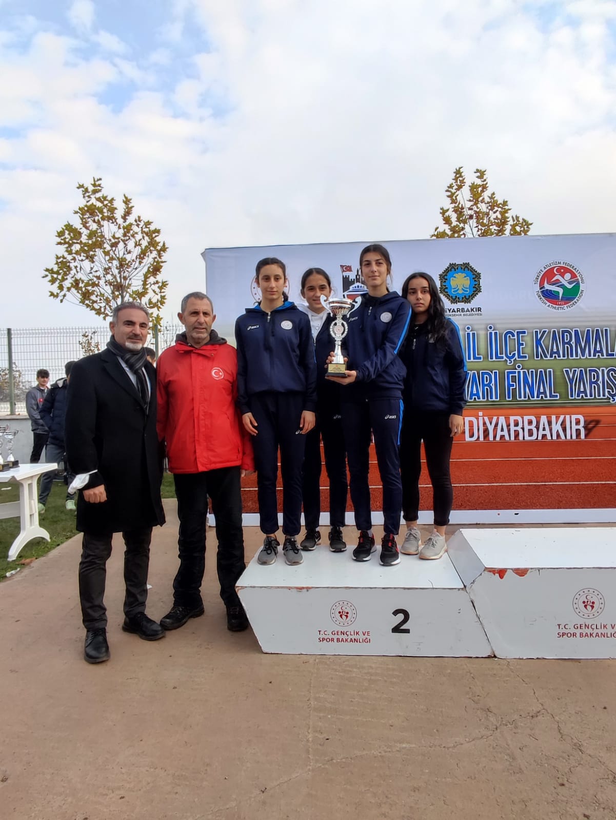 Hatay Büyükşehir Belediyespor Atletizm Takımı, elde ettiği derecelerle Türkiye şampiyonası finaline katılmaya hak
