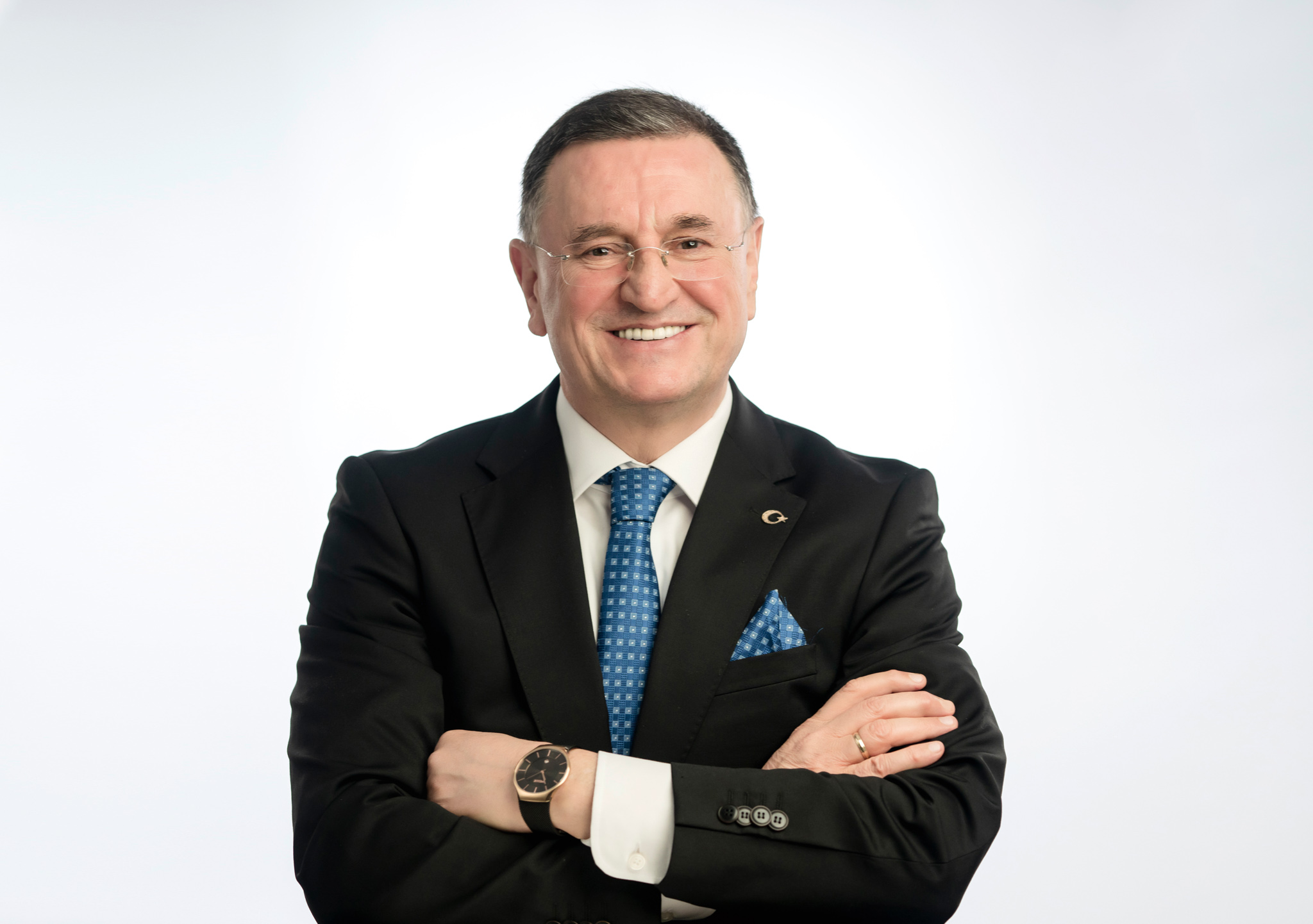 HBB BAŞKANI SAVAŞ: BAKANLAR İKTİDARIN DEĞİL DEVLETİN BAKANI OLMALI. BAŞKAN
