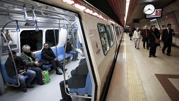 İstanbul’da toplu ulaşım araçları, yeni yılın ilk tatil günü olan