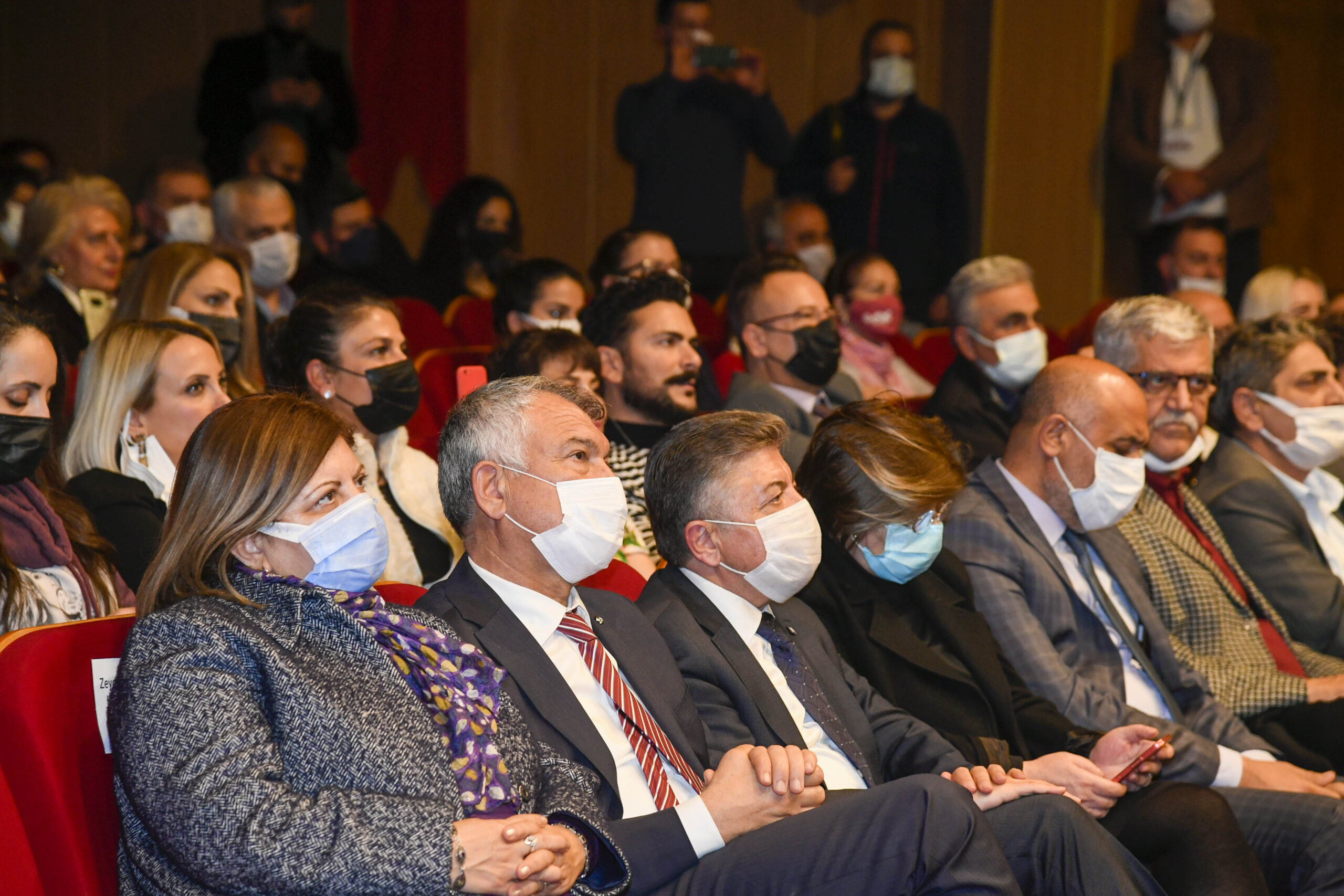 Akın Özdemir, ölümünün 43. Yılında Medeniyetler Korosu konseri ile anıldı