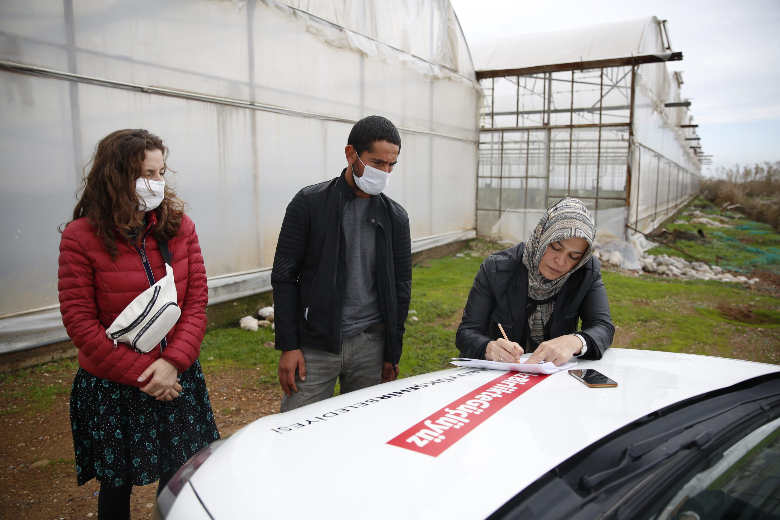 Antalya Büyükşehir Belediyesi geçtiğimiz hafta yaşanan fırtınada seraları zarar gören