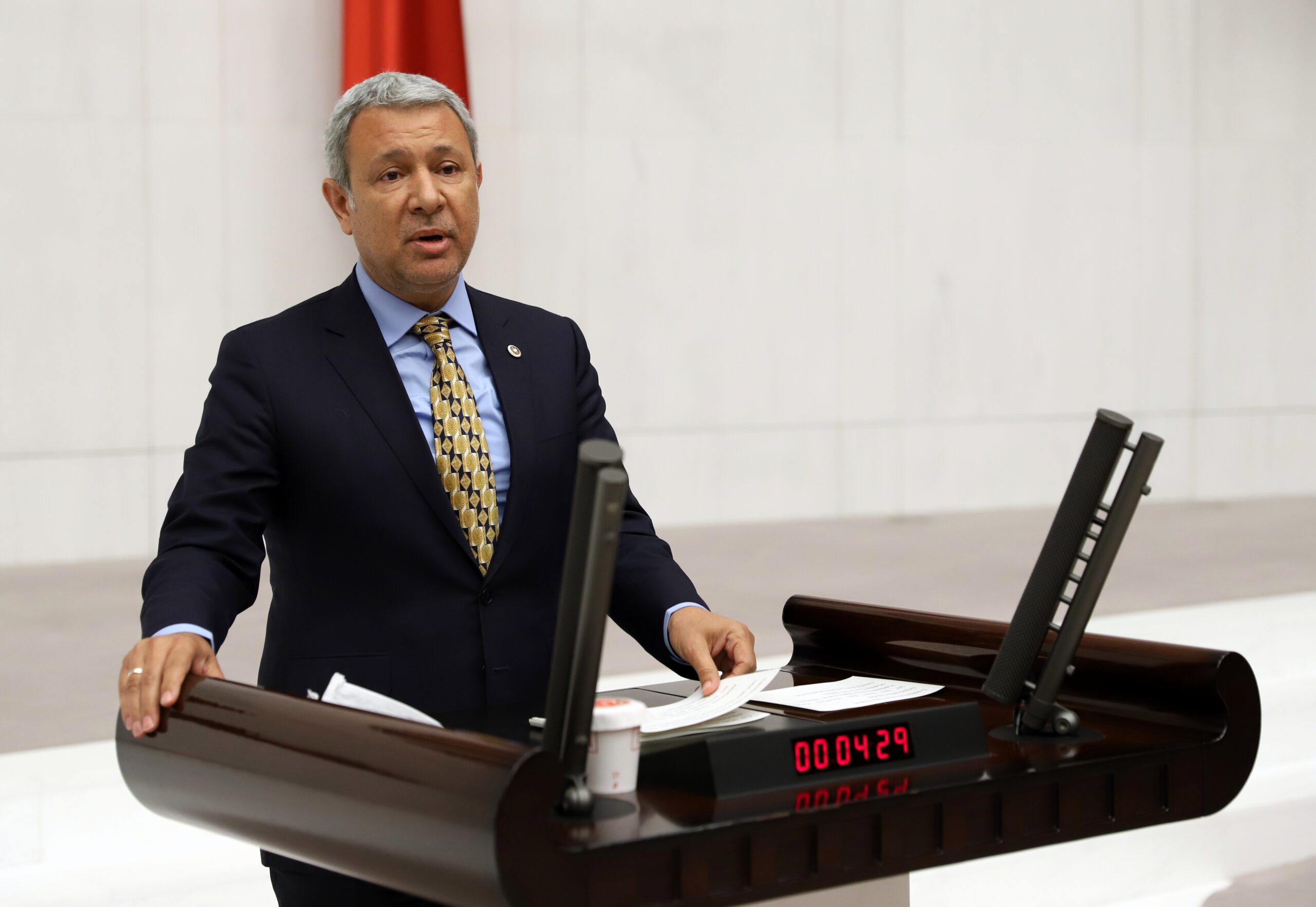 CHP Adana Milletvekili ve TBMM Kit Komisyonu Üyesi Orhan Sümer,
