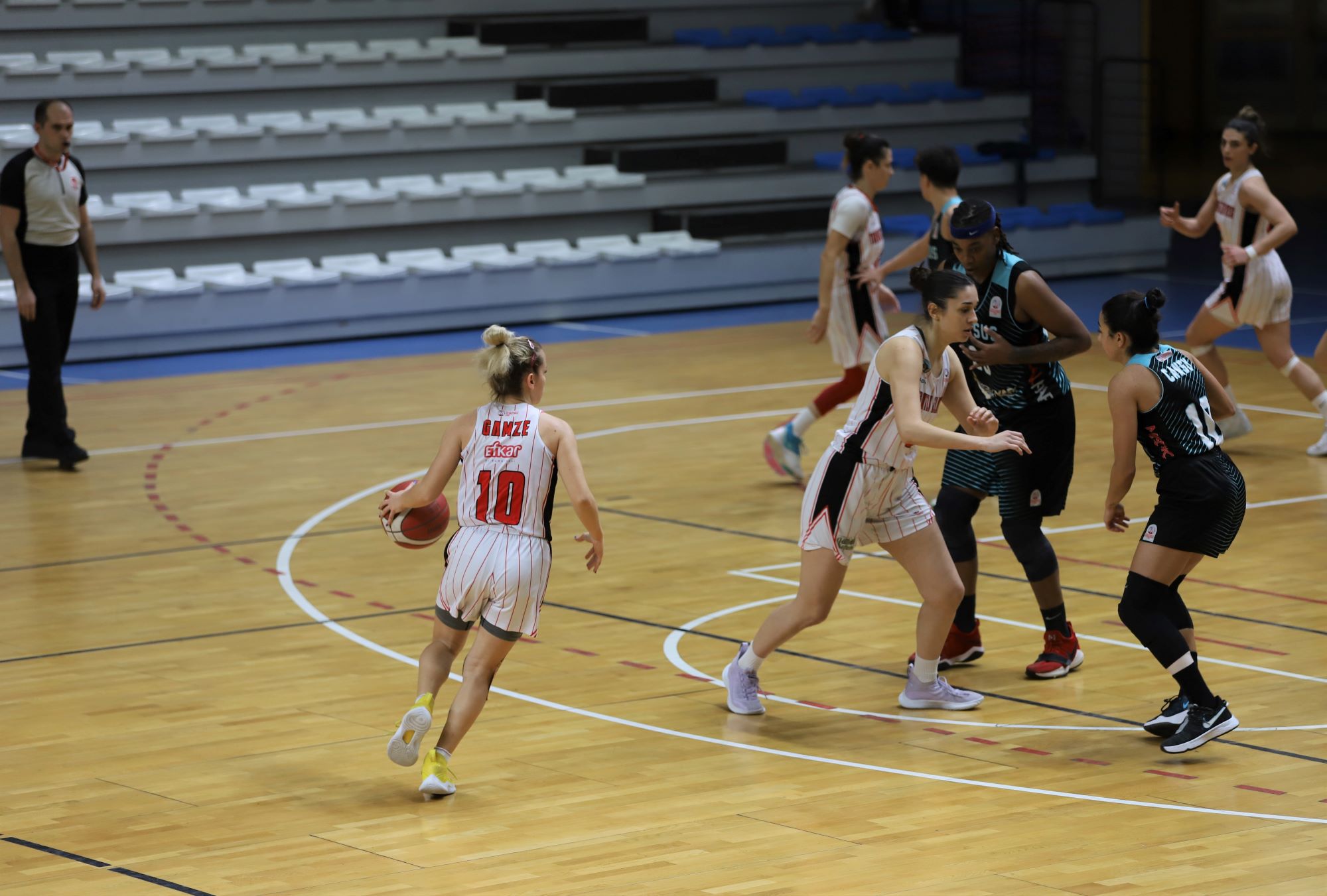 Turgutlu’nun Sultanlar’ını Bu Hafta Potada Yoğun Bir Hafta Bekliyor Turgutlu Belediyespor Kadın Basketbol Takımı, TKBL’nin 12 ve 13. hafta