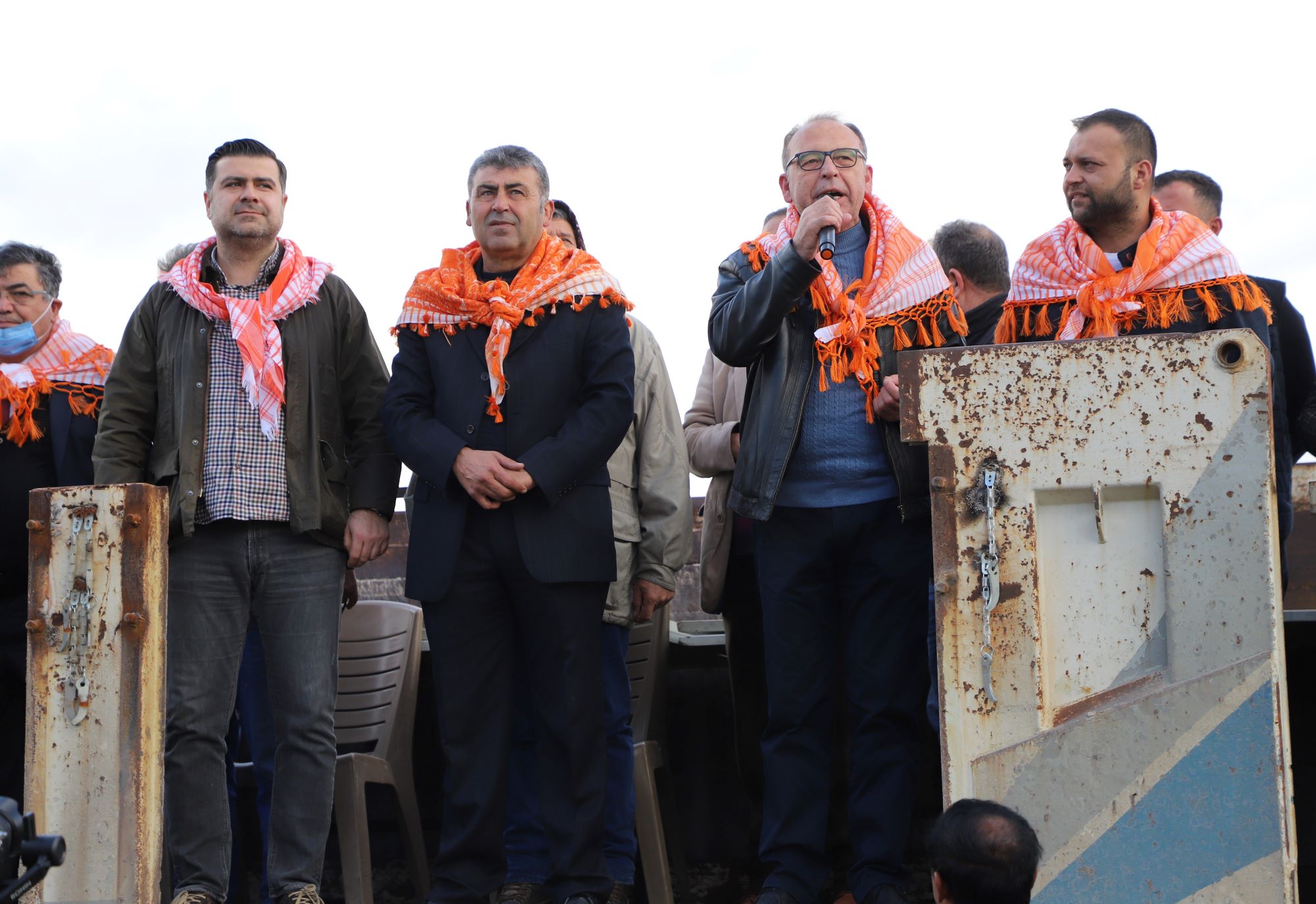 Turgutlu’da Deve Güreşi Heyecanı 7’nci Kez Yaşandı Turgutlu Belediyesi, Geleneksel Deve Güreşleri’nin yedincisini muhteşem bir organizasyonla gerçekleştirdi.