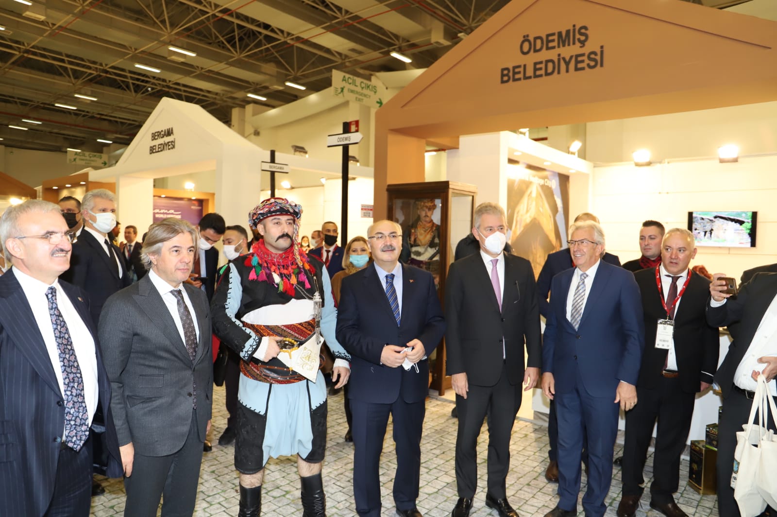 İzmir Büyükşehir Belediyesi ev sahipliğinde 15.’si düzenlenen Travel Turkey İzmir
