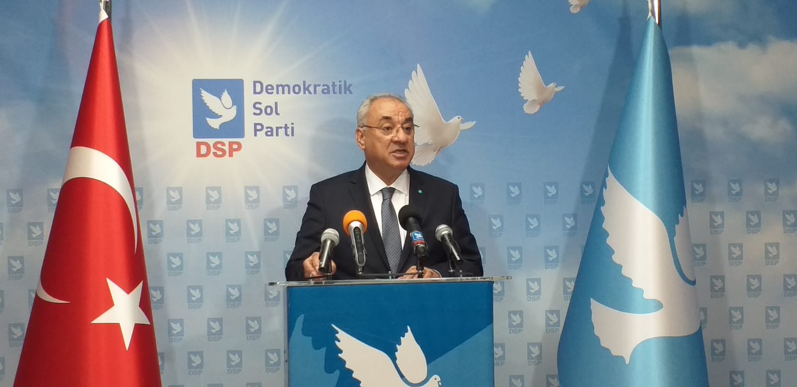 ” Masaların altına saklanarak görev yapamazsınız!” Demokratik Sol Parti Genel