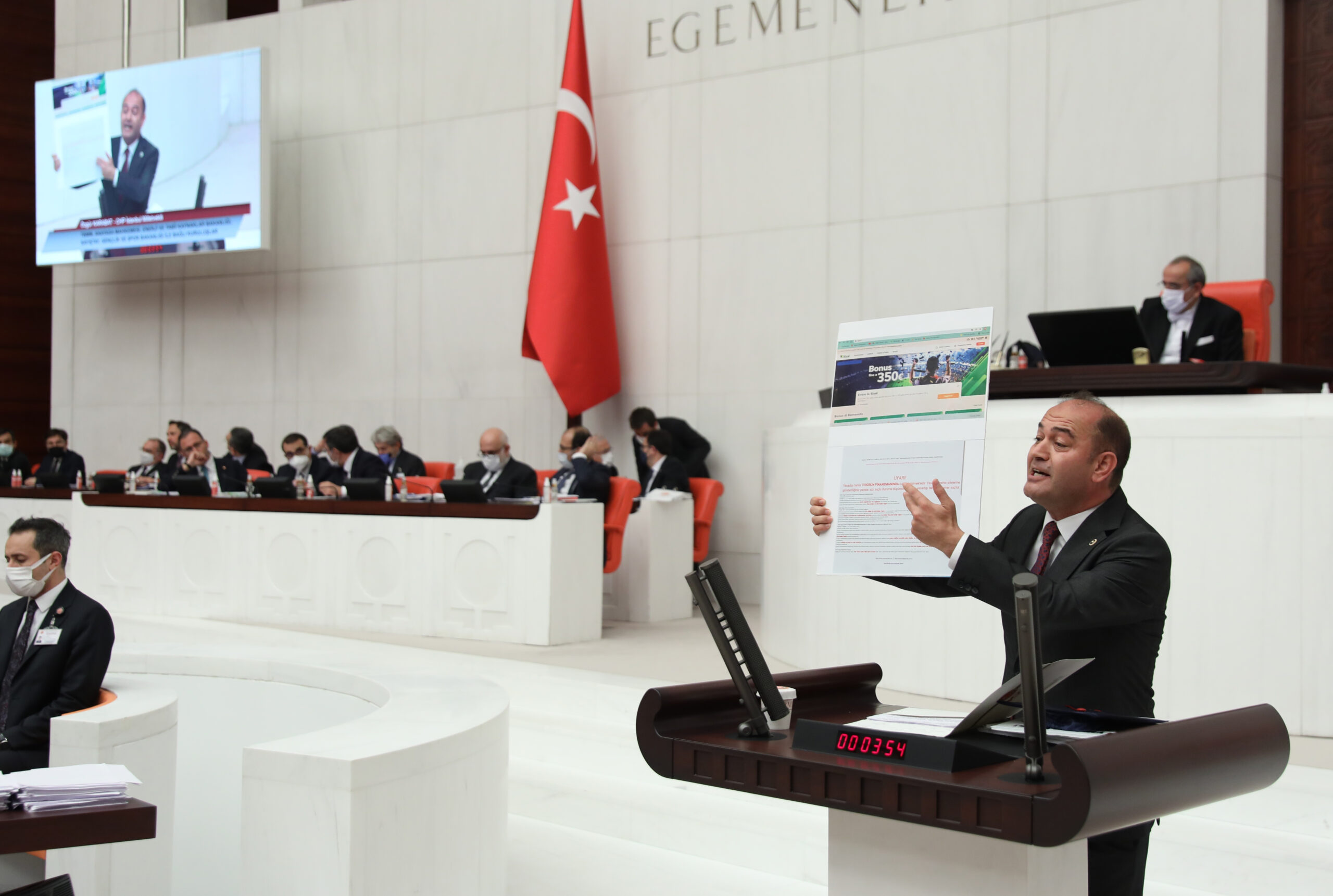 Türkiye’de derinleşen ekonomik krizin ardından AKP iktidarı, Katar ve Birleşik