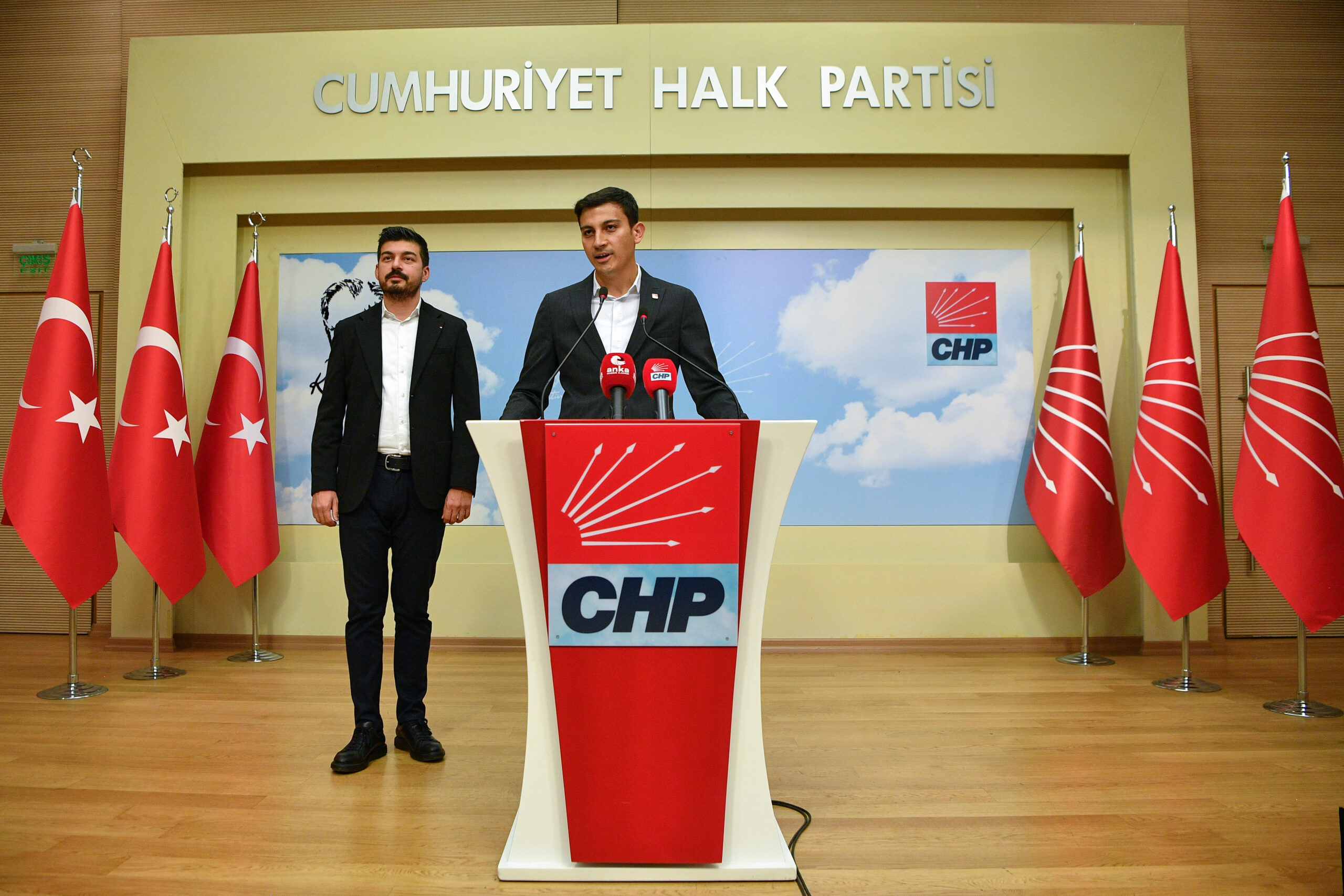 CHP Gençlik Kolları çalıştay ve basın açıklaması duyurusu CHP Gençlik