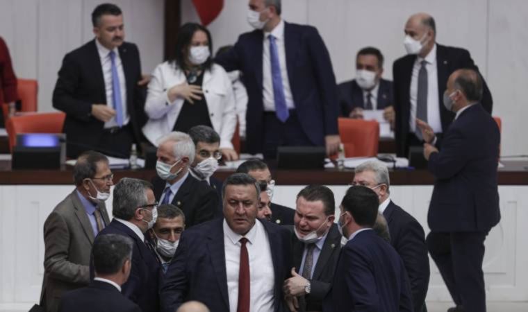 TBMM Genel Kurulu’ndaki bütçe görüşmelerinde gerginlik çıktı. CHP’li Gürer, Bakan