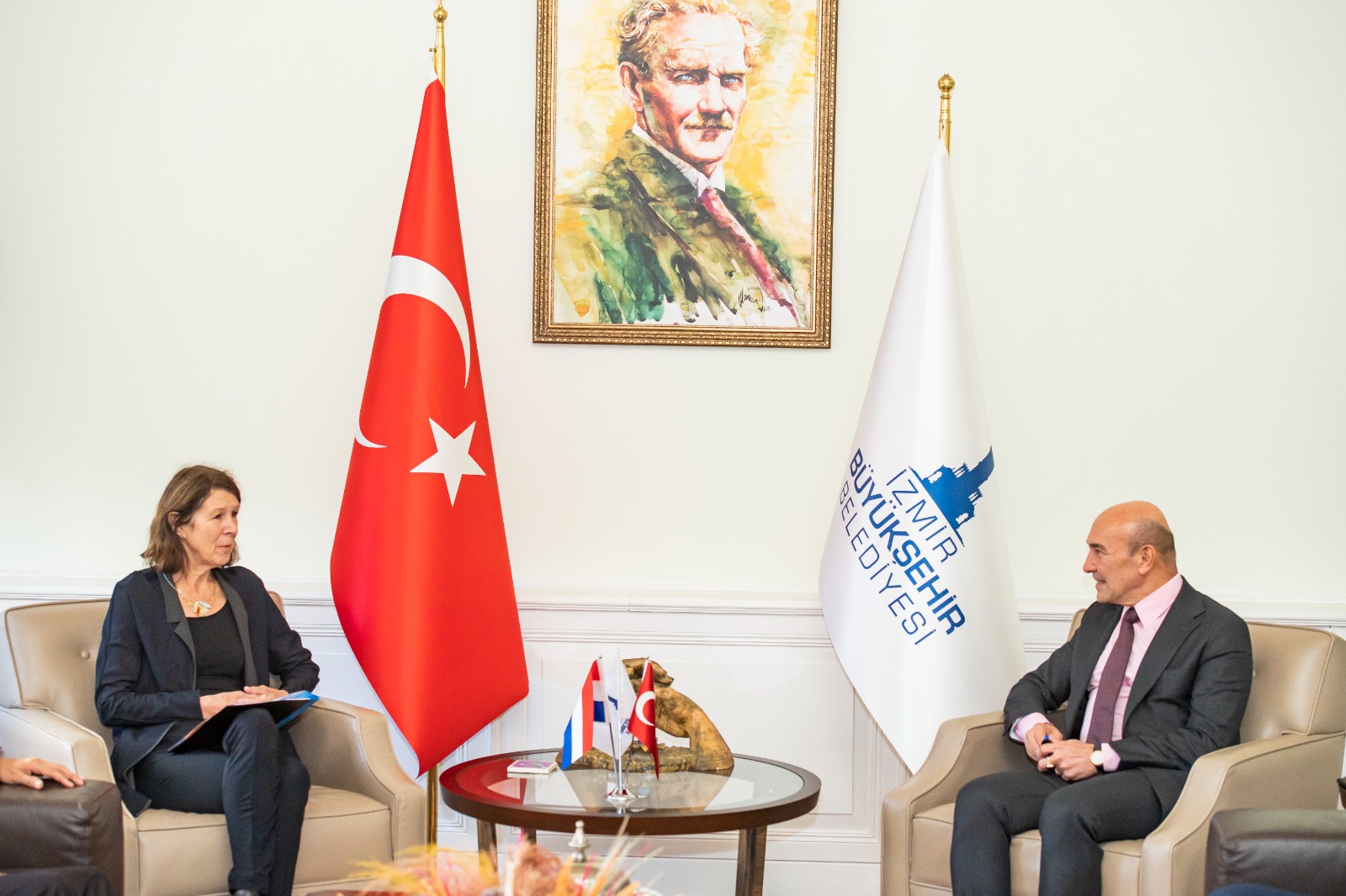 İzmir Büyükşehir Belediye Başkanı Tunç Soyer, Hollanda’nın Ankara Büyükelçisi Marjanne