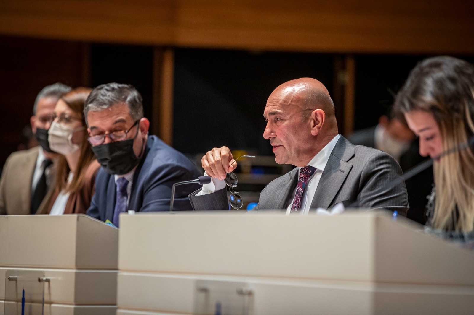 Soyer; “Metroyu vaktinde milletimizin hizmetine sunacağız” İzmir Büyükşehir Belediye Başkanı Tunç Soyer, Buca Metrosu’nun yapım aşamasına