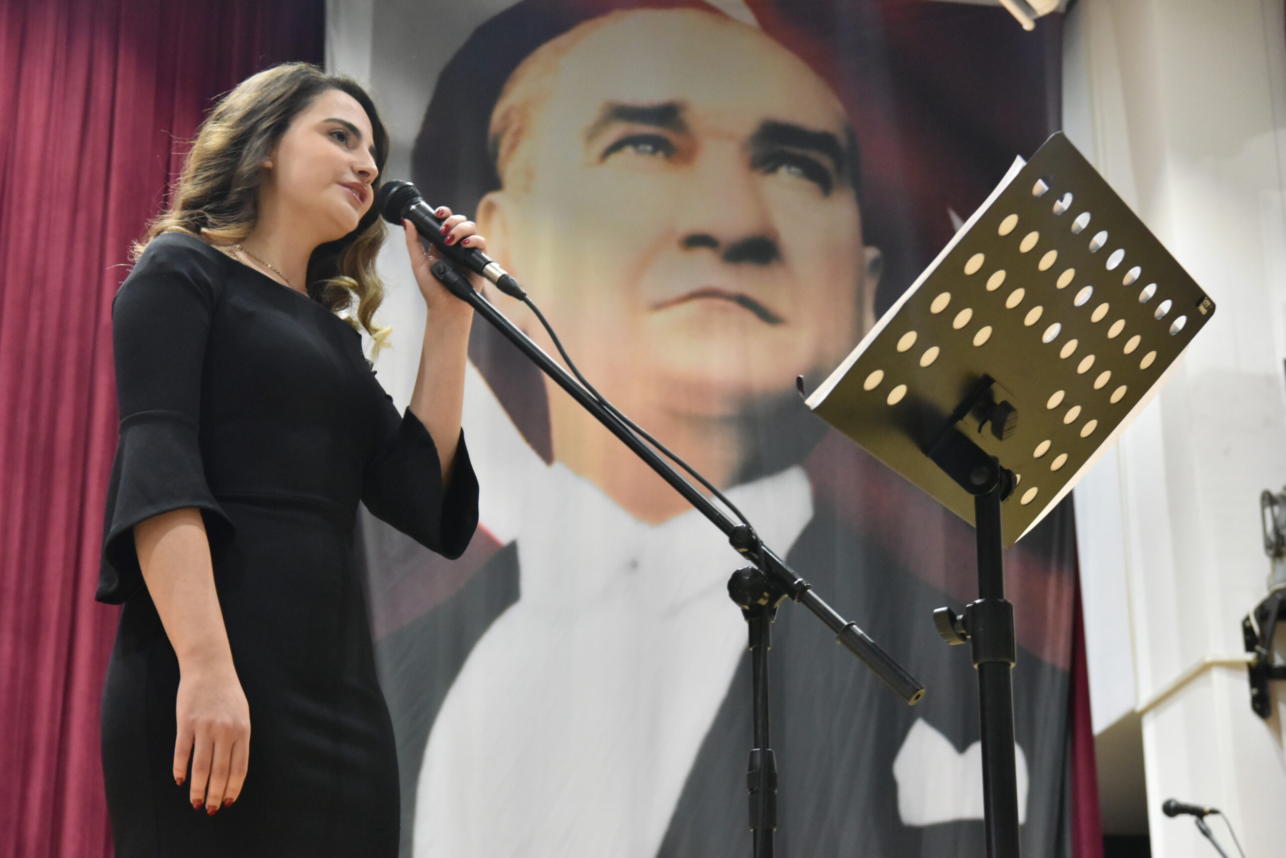 Anadolu ezgileri Bornova Belediyesi ve Bornova Karadeniz Kültür Derneği işbirliğinde