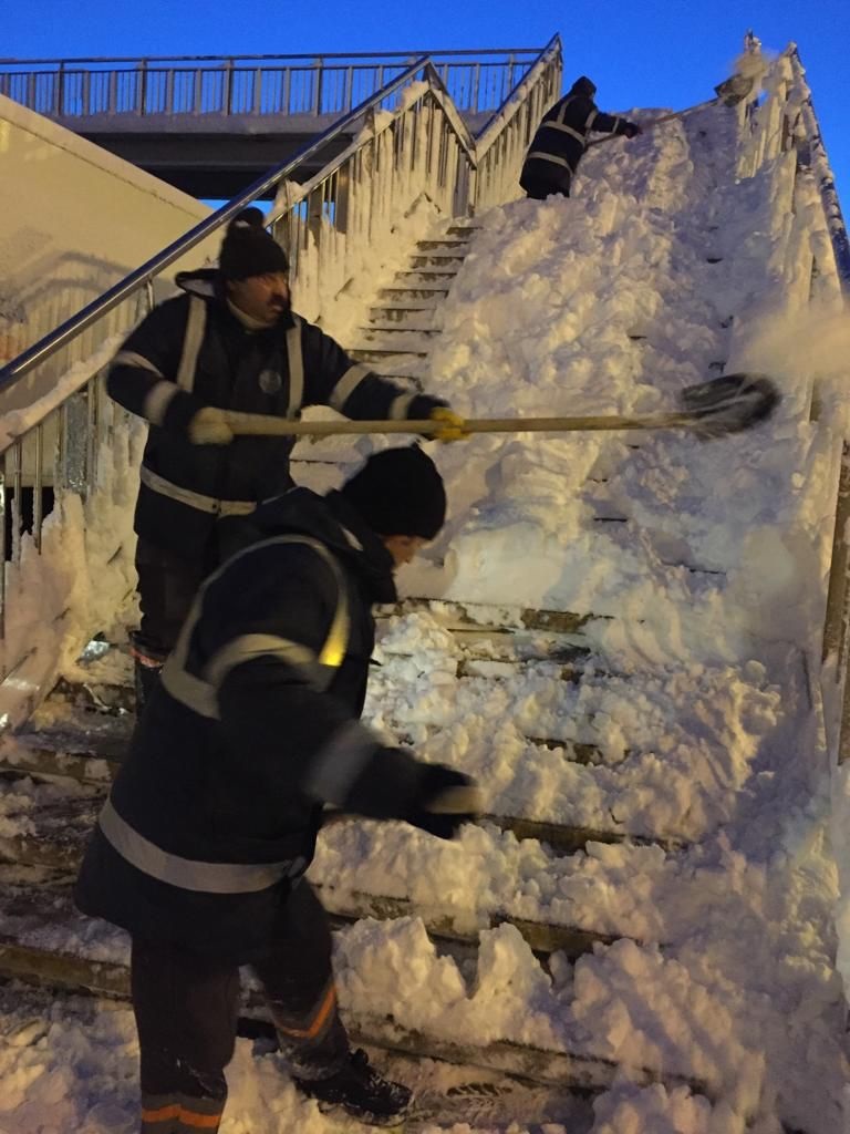 Son yılların en yoğun kar yağışının yaşandığı Büyükçekmece’de 24 saat