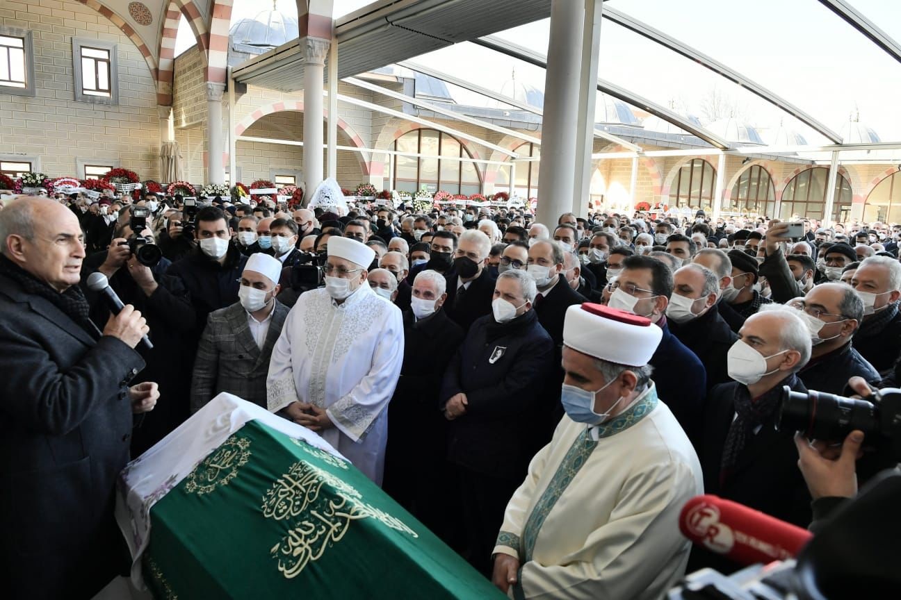 Büyükçekmece Belediye Başkanı Dr. Hasan Akgün’ün annesi Hacı Ayşe Akgün
