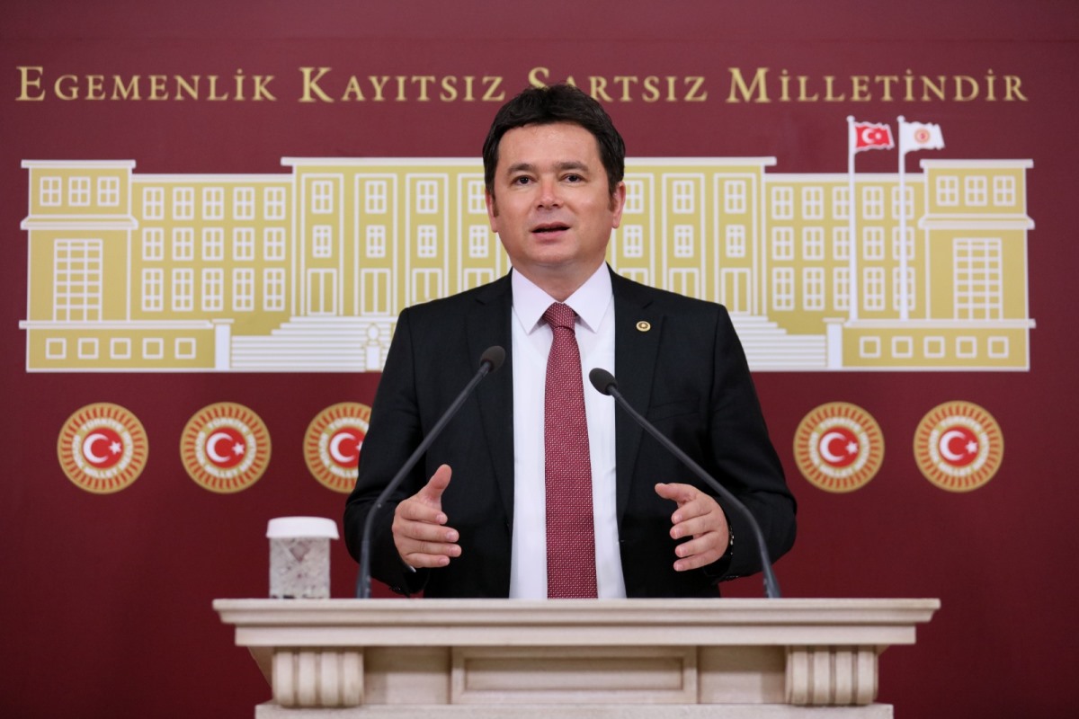 CHP Bursa Milletvekili Erkan Aydın, Cumhurbaşkanı Yardımcısı Fuat Oktay’a Devlet