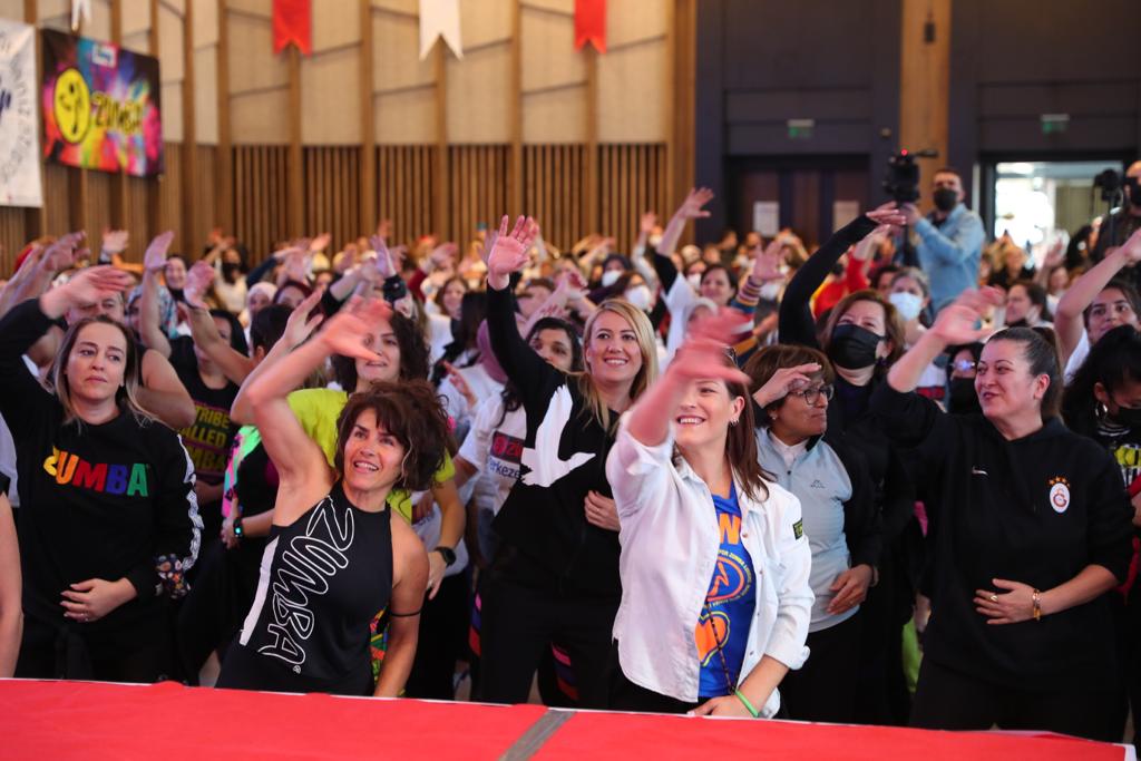 Merkezefendi Belediyesi tarafından düzenlenen Zumba Master Class etkinliği ile ilçedeki