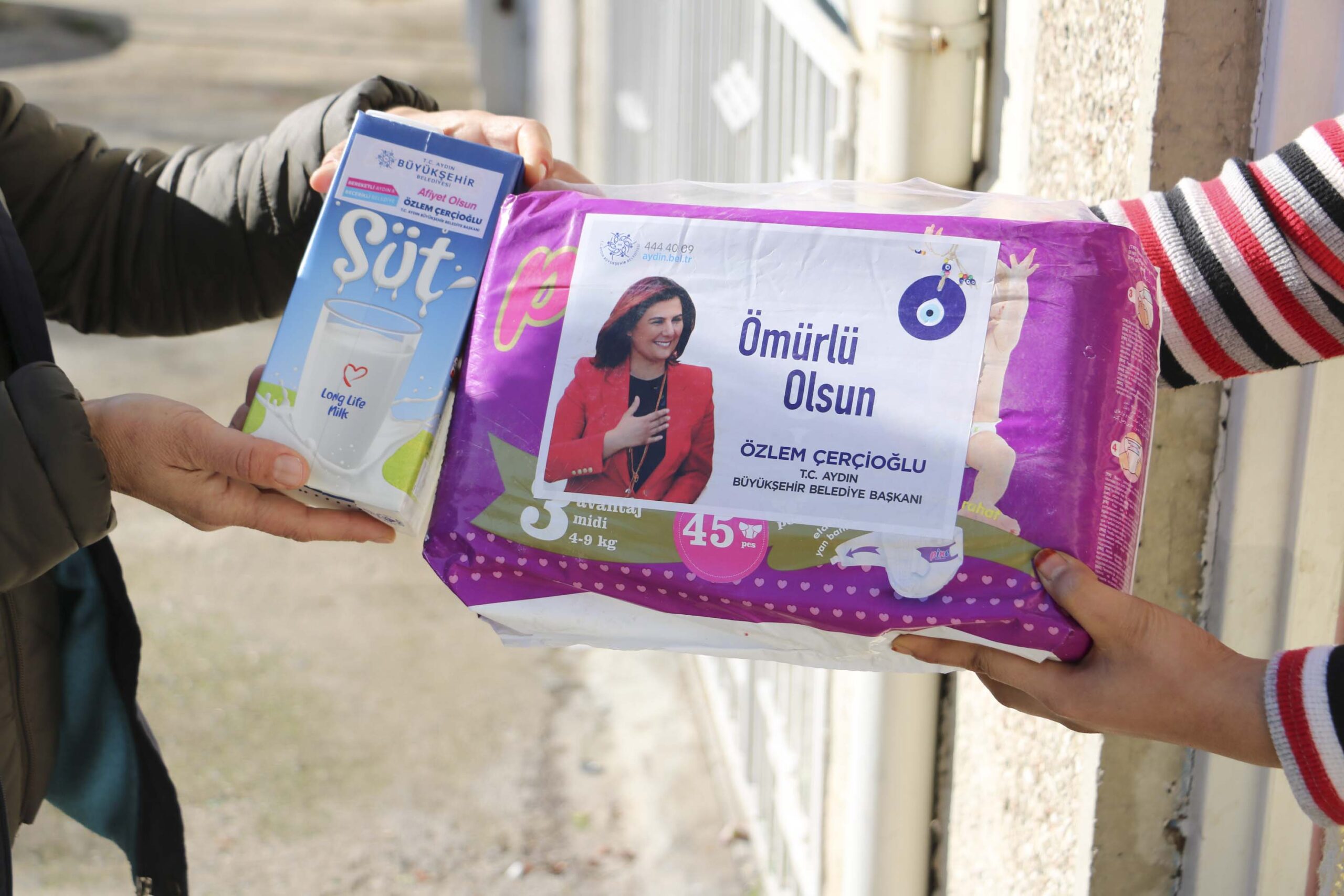 AYDIN BÜYÜKŞEHİR BELEDİYESİ’NDEN BEBEK BEZİ VE SÜT DESTEĞİ Sosyal belediyecilik anlayışı ile vatandaşların ihtiyaçları doğrultusunda, aktif ve planlı