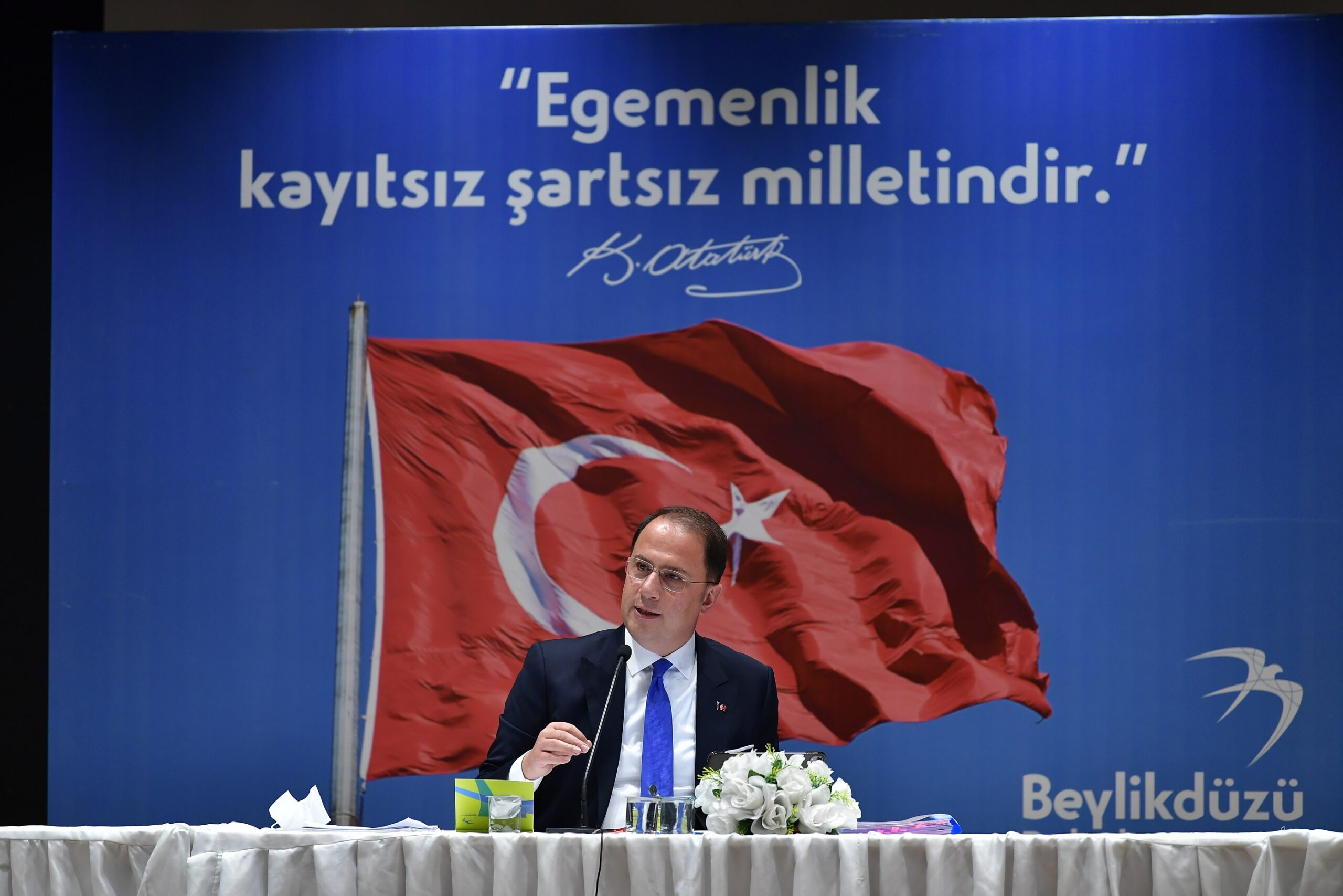 BEYLİKDÜZÜ METROSUNU İSTİYOR Beylikdüzü Belediye Başkanı Mehmet Murat Çalık, İncirli – Sefaköy –