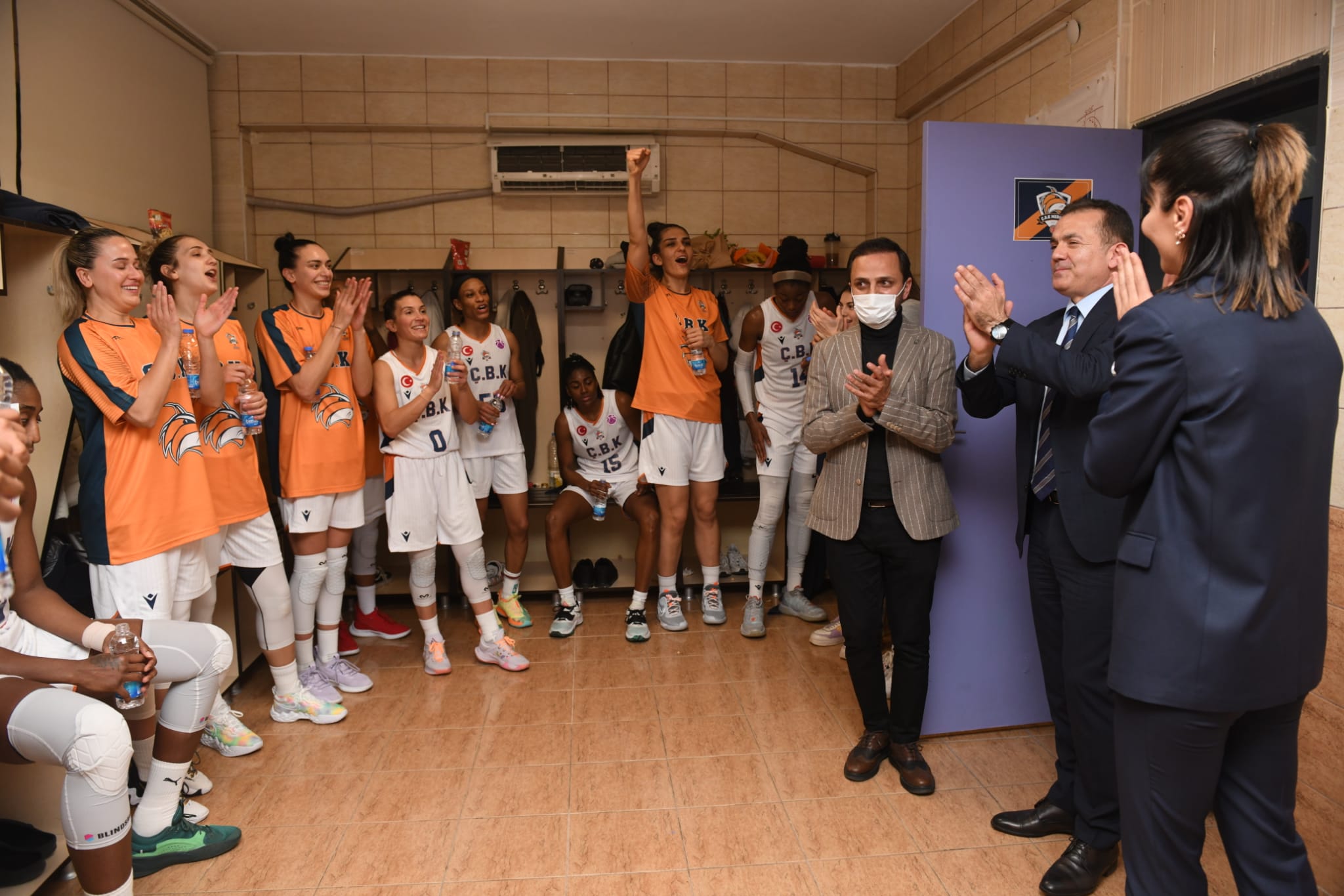 Çukurova Basketbol Kulübü(ÇBK) Mersin Yenişehir Belediyesi kadın basketbol takımı, mücadele