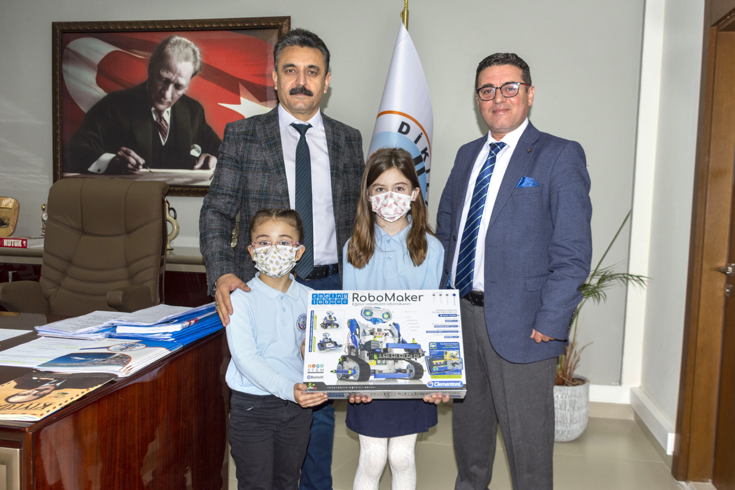 İzmir Büyükşehir Belediyesi, Dikili Belediyesi, Taşınabilir Pil Üreticileri ve İthalatçıları