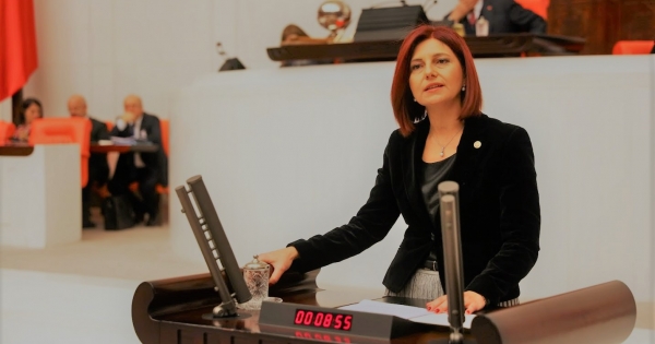 –İTHALATA BAĞIMLI BİR EKONOMİ MODELİNİ YİRMİ YILDIR BU ÜLKEYE DAYATTINIZ – YÜZDE