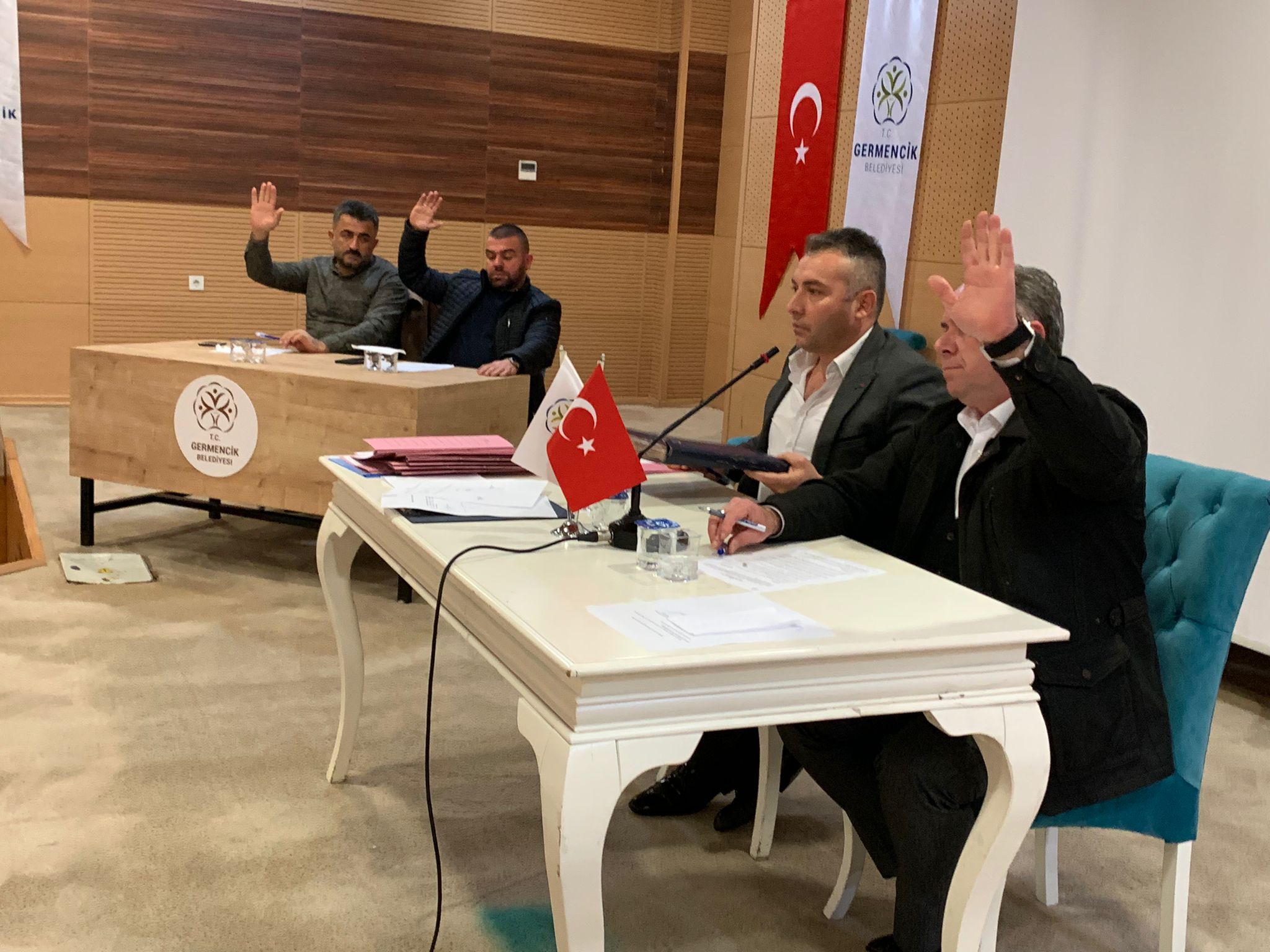 “GERMENCİK’E DOĞALGAZ MÜJDESİ : ÇALIŞMALAR BAŞLIYOR” Germencik Belediye Meclisi Ocak