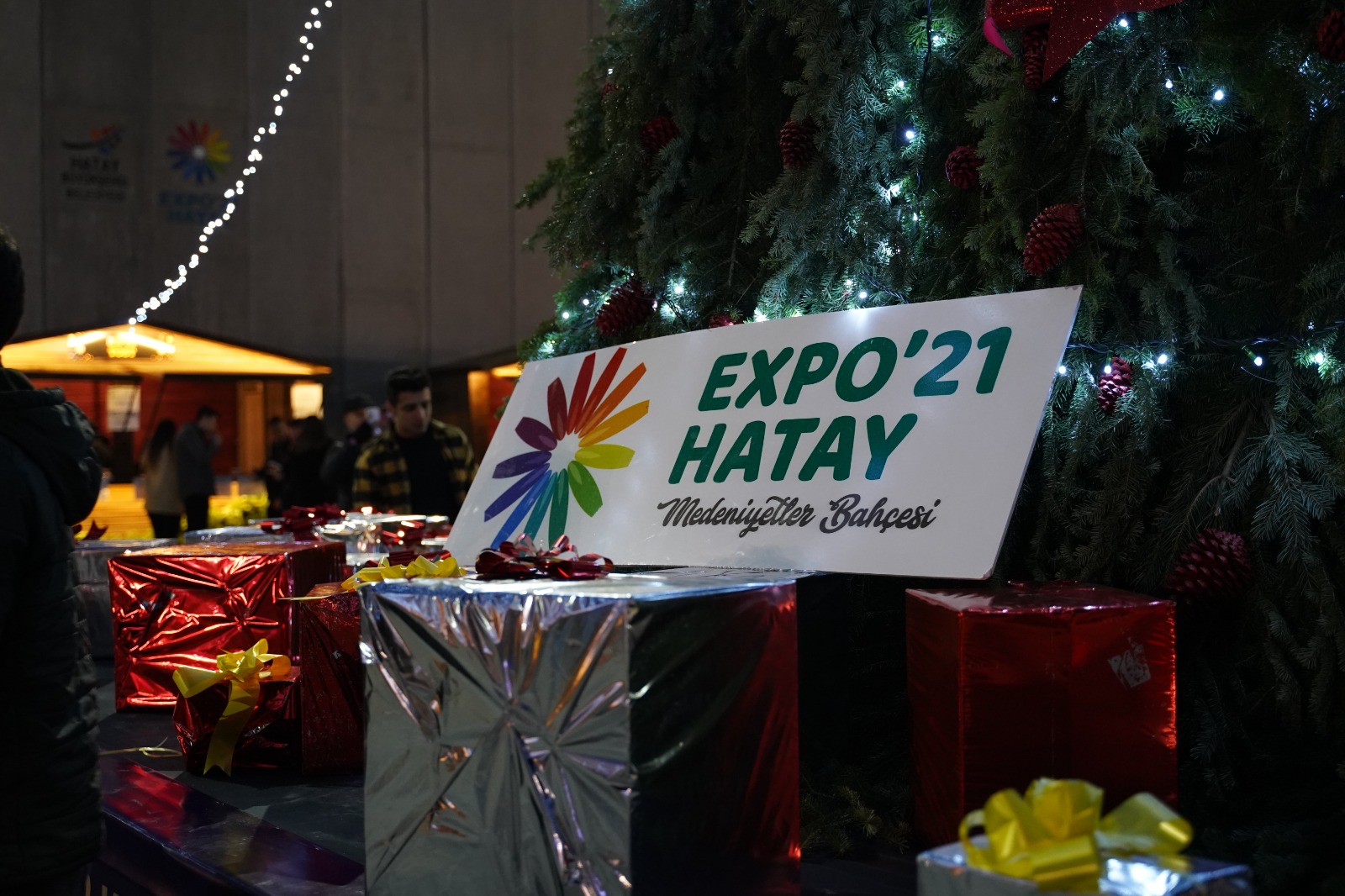 GECE IŞIL IŞIL GÜNDÜZ CIVIL CIVIL  Hatay, yeni yılı coşku