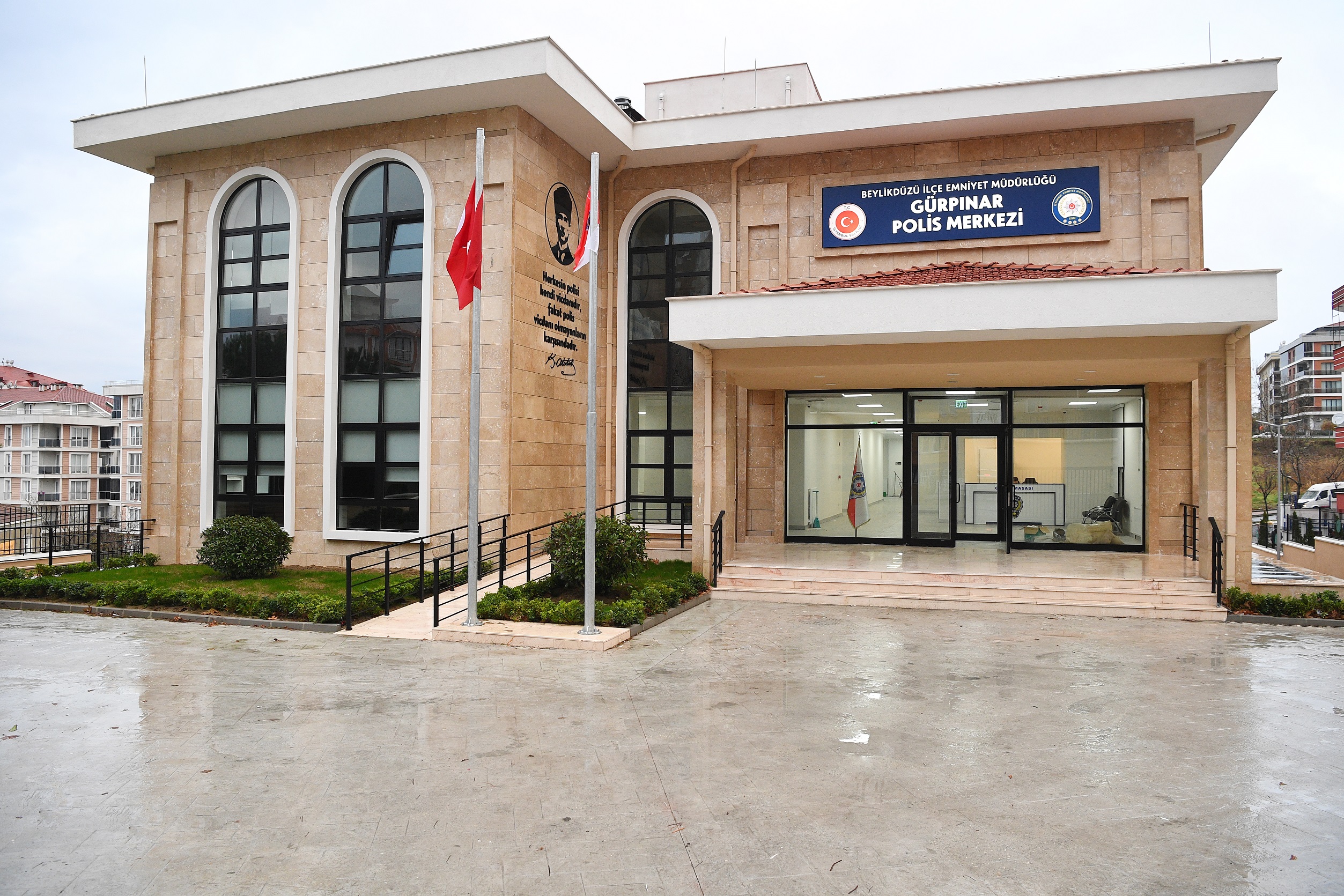BEYLİKDÜZÜ 34 YENİ PROJE İLE BUGÜNE NEFES, YARINA UMUT OLMAYA DEVAM EDİYOR Beylikdüzü Belediyesi, fırsat eşitliği ilkesiyle her yaştan Beylikdüzülü için daha