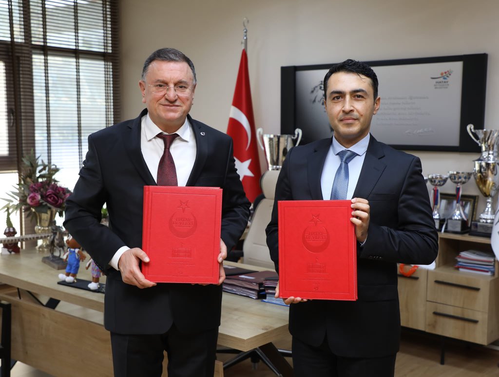 BAŞKAN SAVAŞ’TAN BASIN İLAN KURUMUNA TEBRİK HATAY’IN YAKIN TARİHİNE IŞIK
