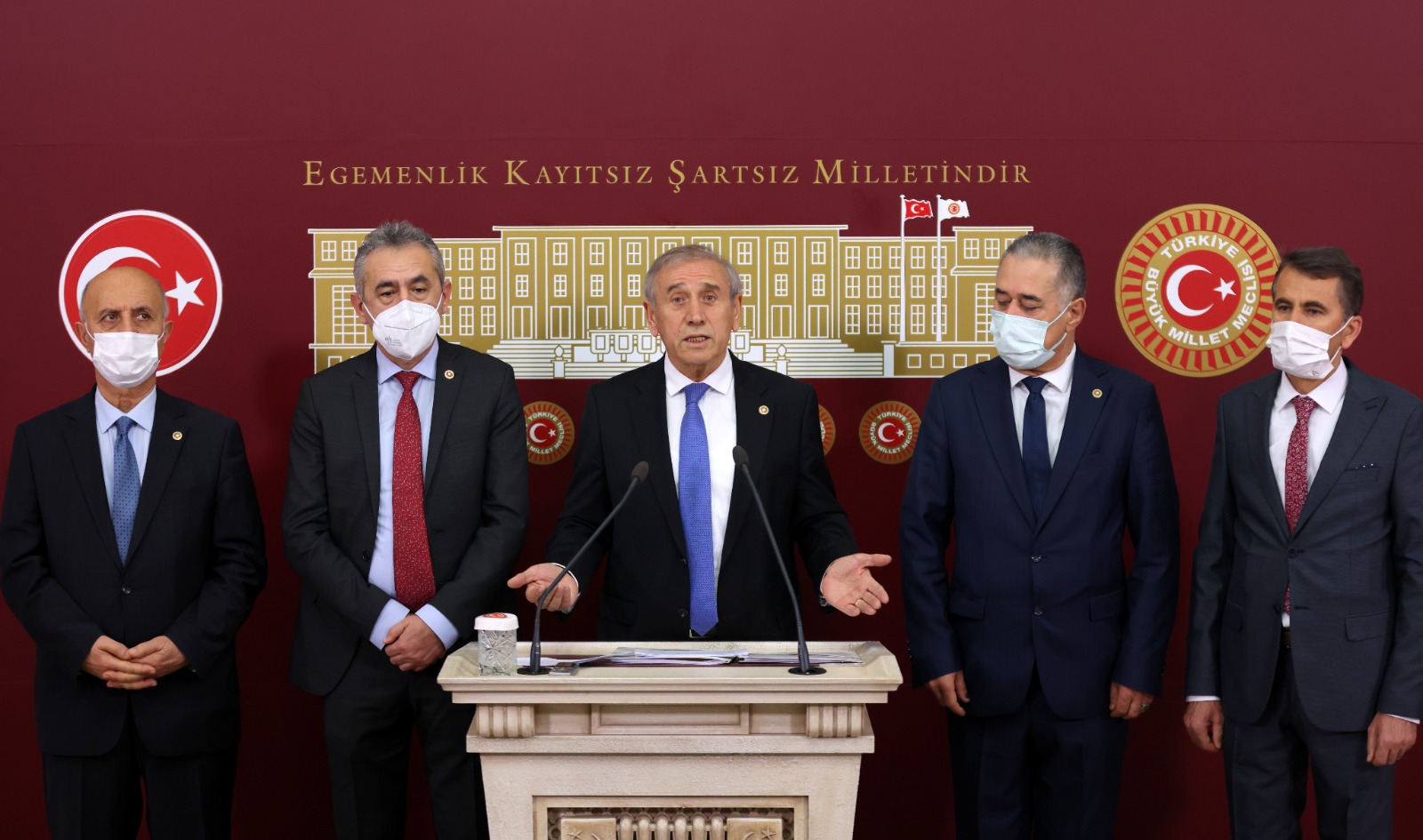 AKP’nin TBMM Başkanlığına sunduğu Öğretmenlik Meslek Kanunu Teklifi’ni TBMM Milli