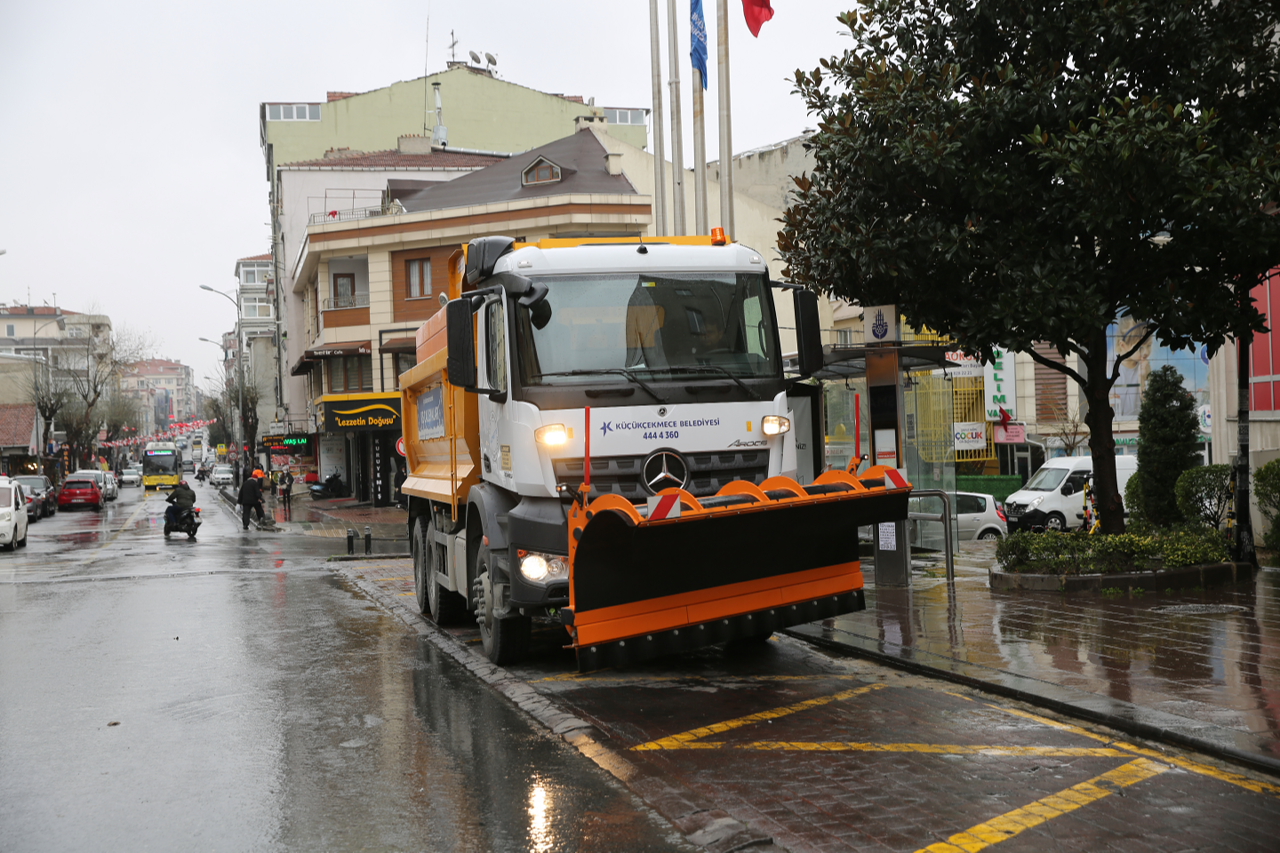 Küçükçekmece Belediyesi, İstanbul’da bu akşamdan itibaren etkili olması beklenen İzlanda
