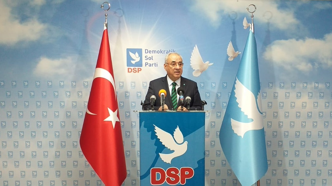 Demokratik Sol Parti Genel Başkanı Önder Aksakal, gerçekleştirdiği basın toplantısında