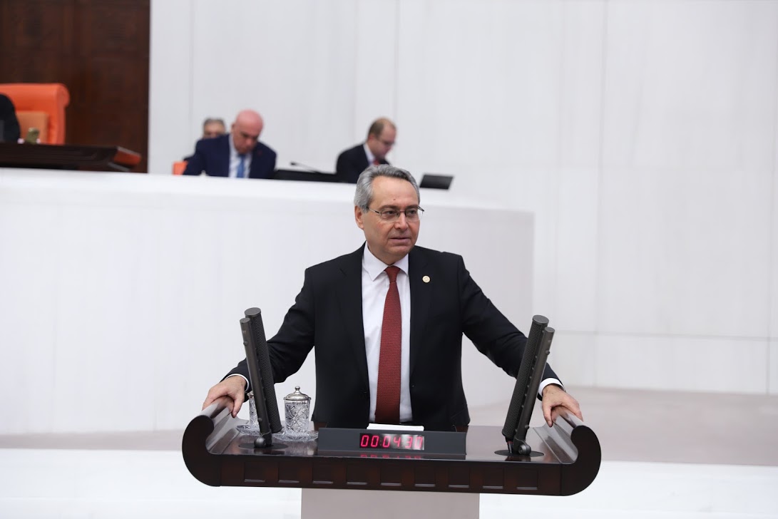 CHP Antalya Milletvekili Rafet Zeybek, Osman Kavala’nın tutukluluk halinin devamına
